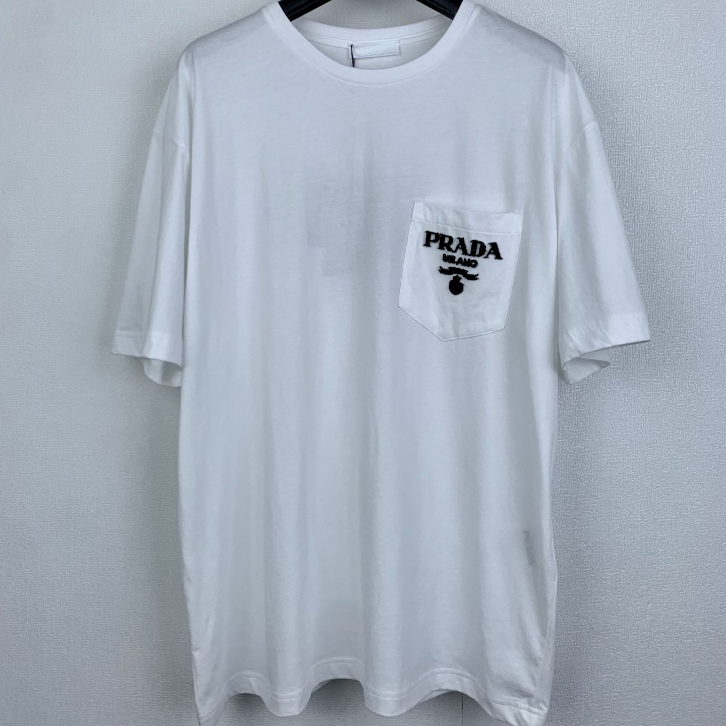 Prada FW20 Cotton T-shirt With Pocket for Men (UJN787-1Z53-F0009-S-221）