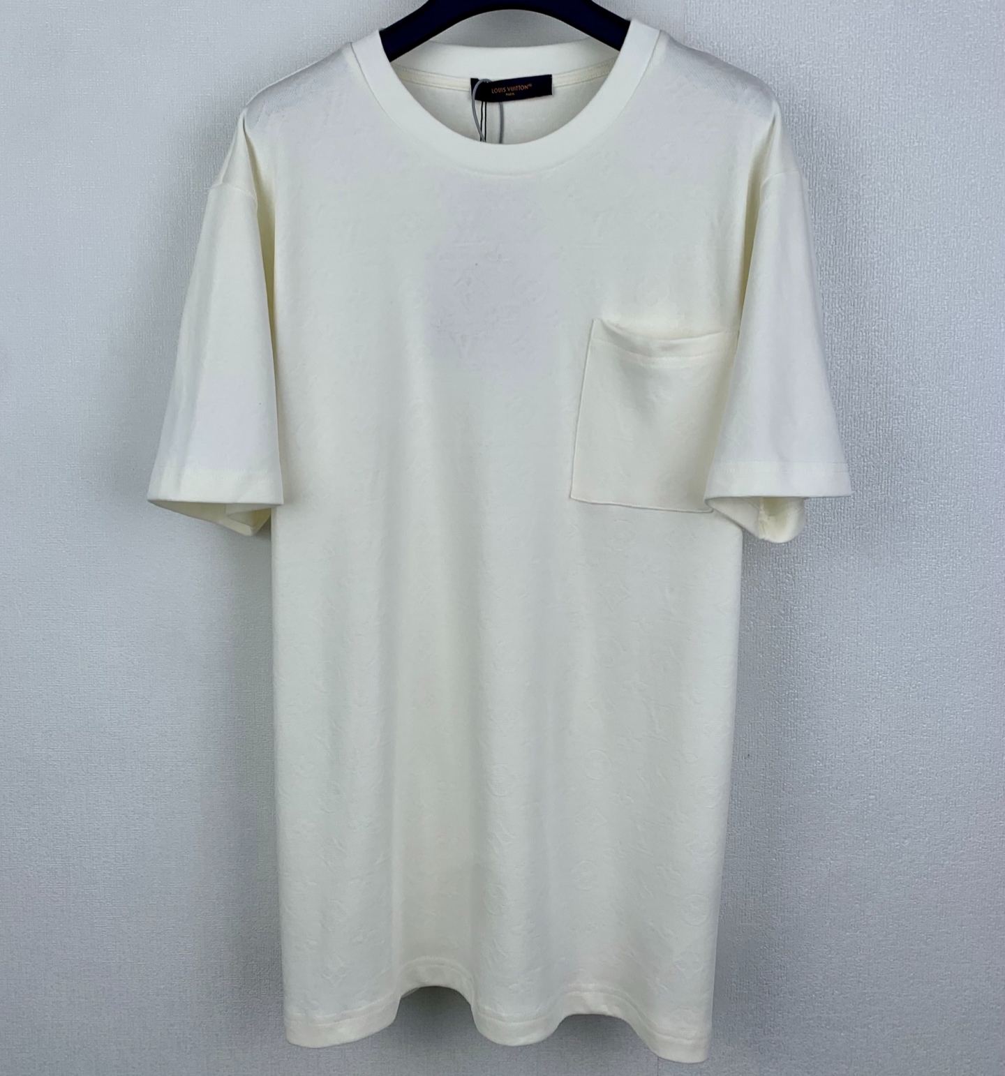 Louis Vuitton Signature 3D Pocket Monogram T-Shirt（1A5VI3）