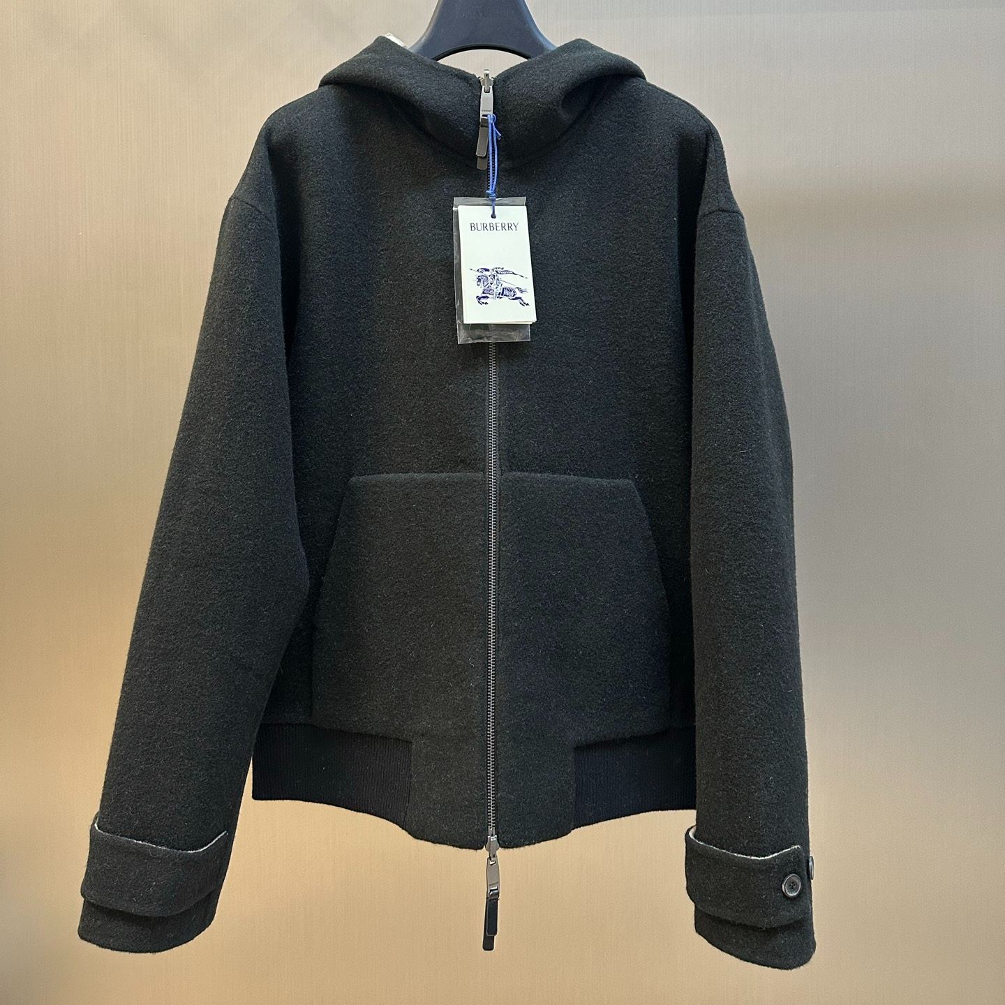 Burberry Reversible Wool Hooded Jacket (Black)（81210571）