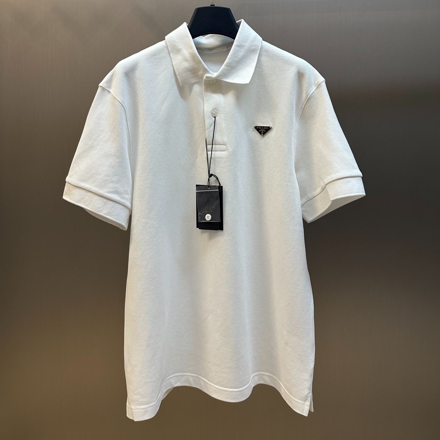 PRADA White Piqué Polo Shirt  (UJN444-XGS-F0002-S-WM3）