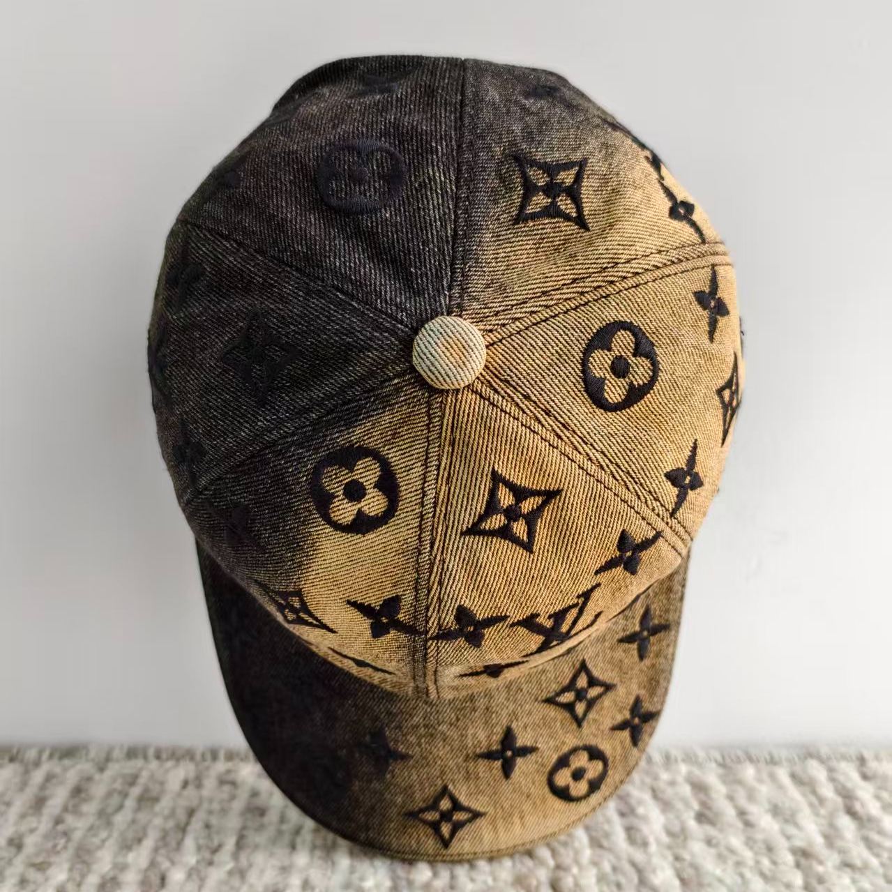 Louis Vuitton MNG Gradient Cap Black（M7263M）