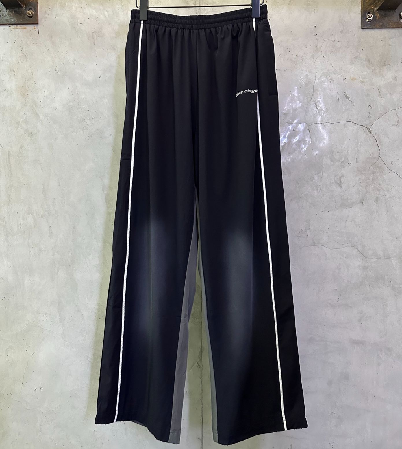 BALENCIAGA Men Training Pants (831393TRO311055）