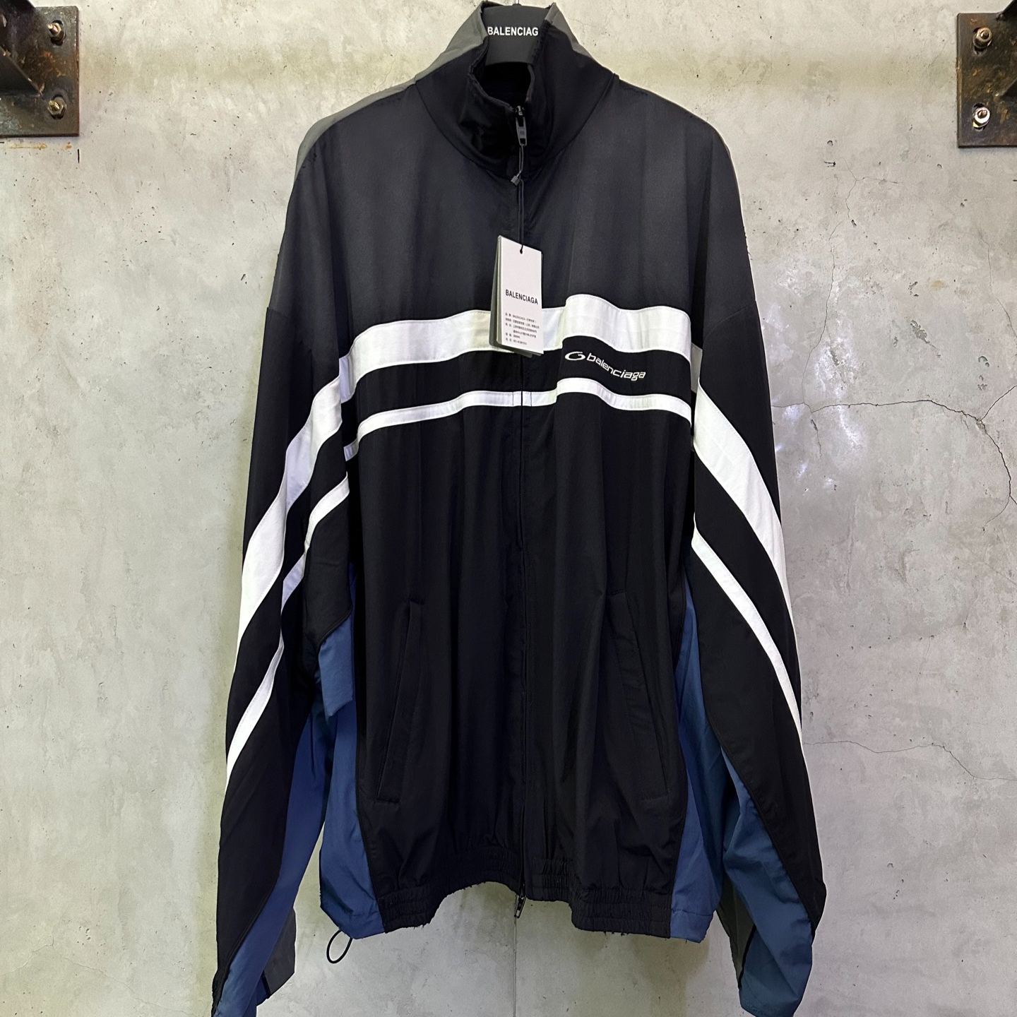 Balenciaga zip-up tracksuit (831363TRO311055AA）