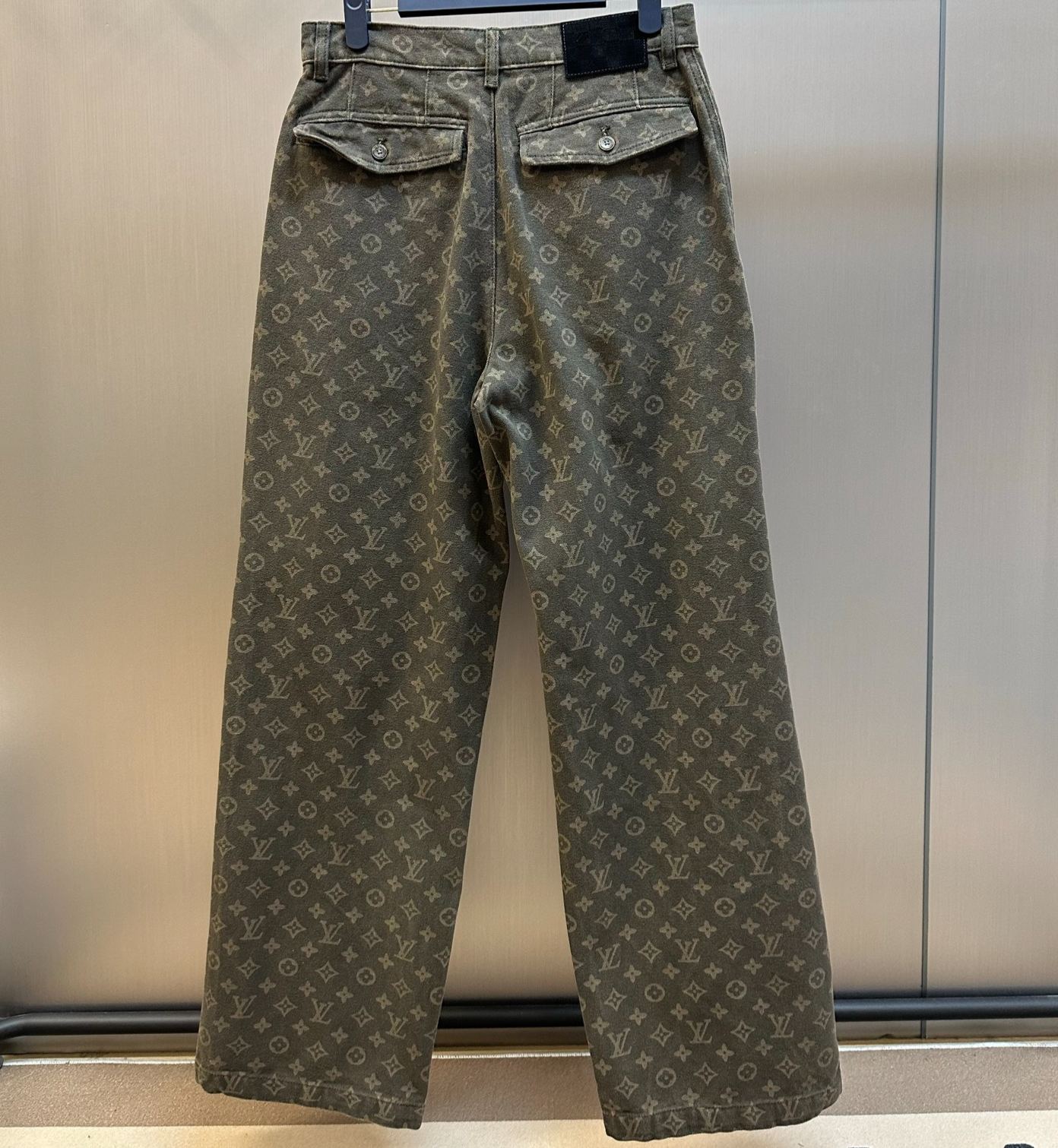Louis Vuitton Monogram Waxed Denim Pants（1AJBJA）