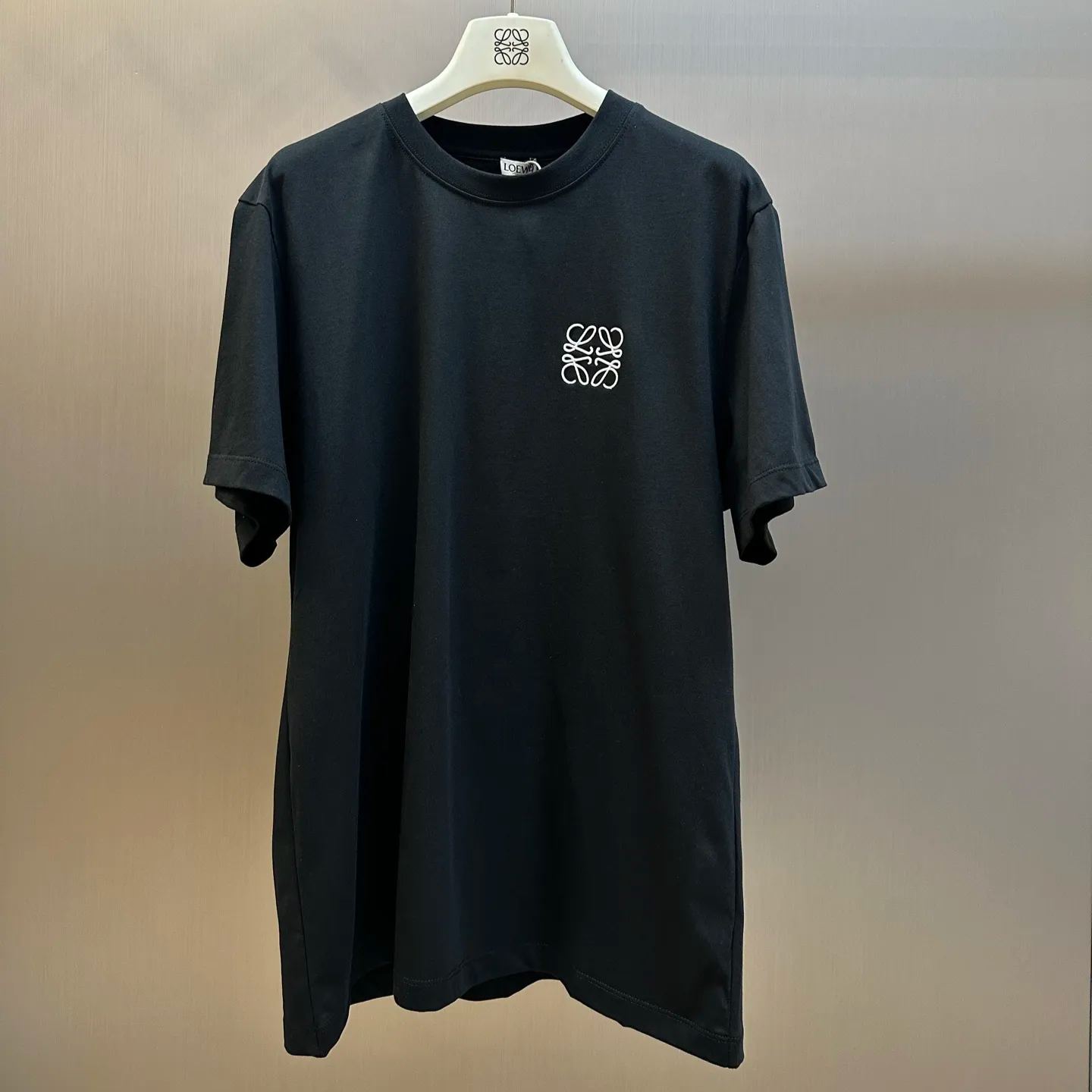 LOEWE Anagram T-shirt In Cotton "Black" (H526Y22J26-1100）