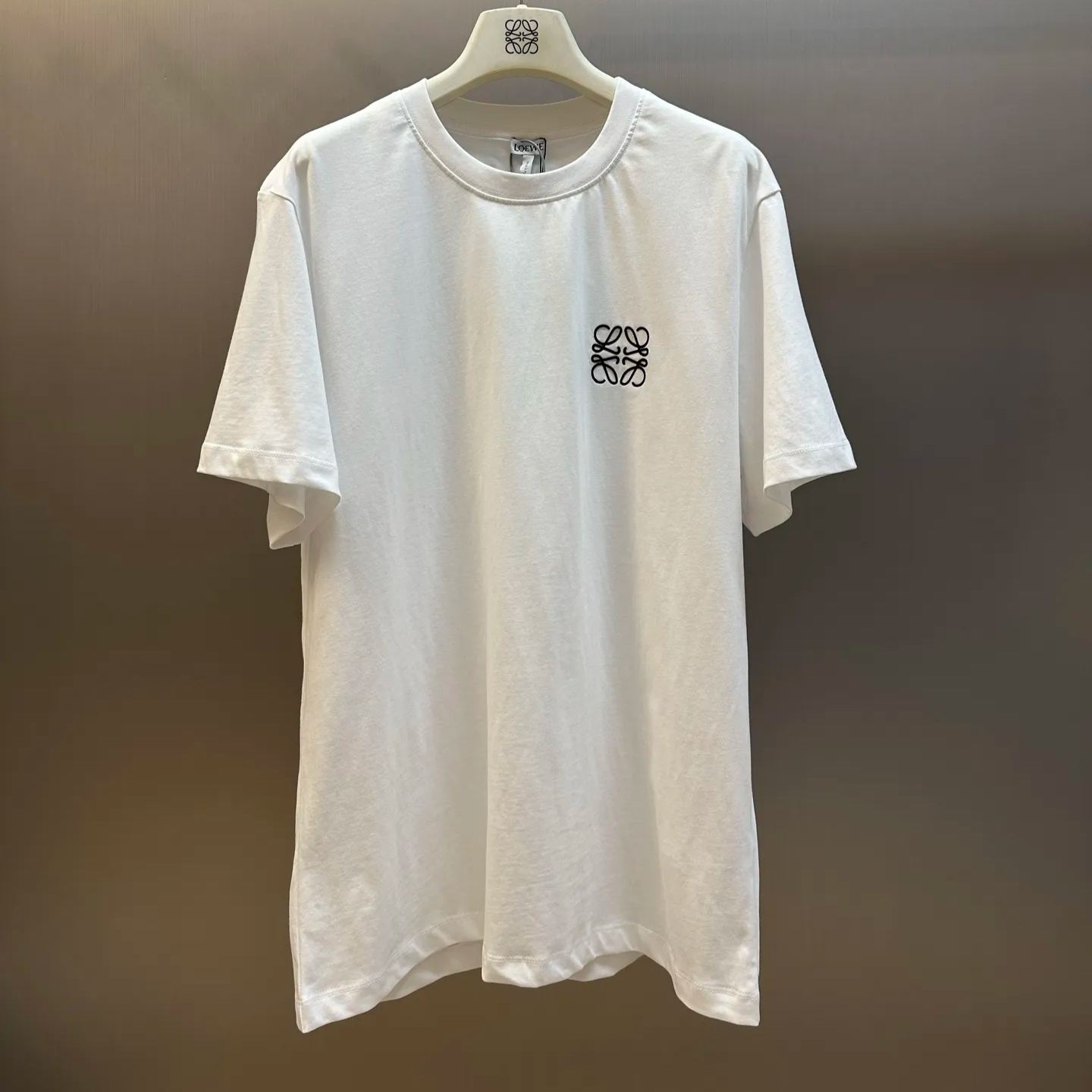 LOEWE Anagram T-shirt In Cotton "Black" (H526Y22J26-1100）