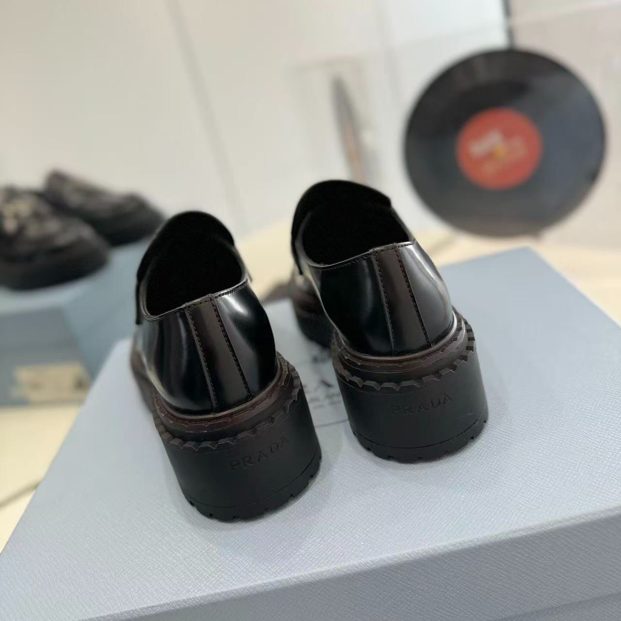 PRADA Monolith loafers（1D649M_B4L_F0002_F_B055）