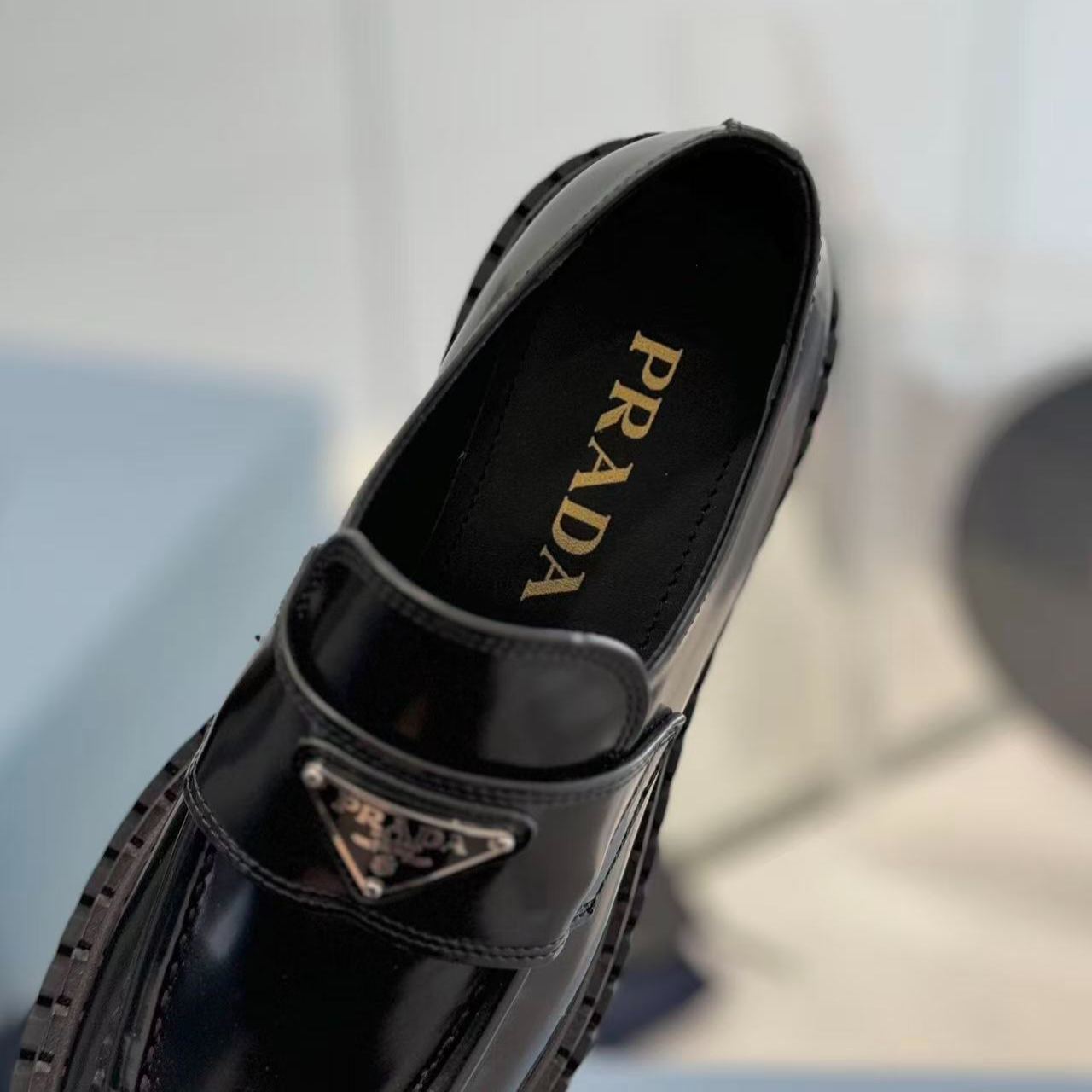 PRADA Monolith loafers（1D649M_B4L_F0002_F_B055）