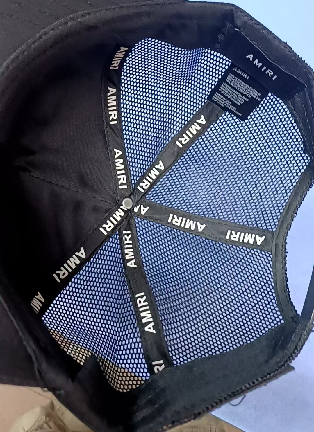 AMIRI ARTS DISTRICT TRUCKER HAT（PXMAH001001）