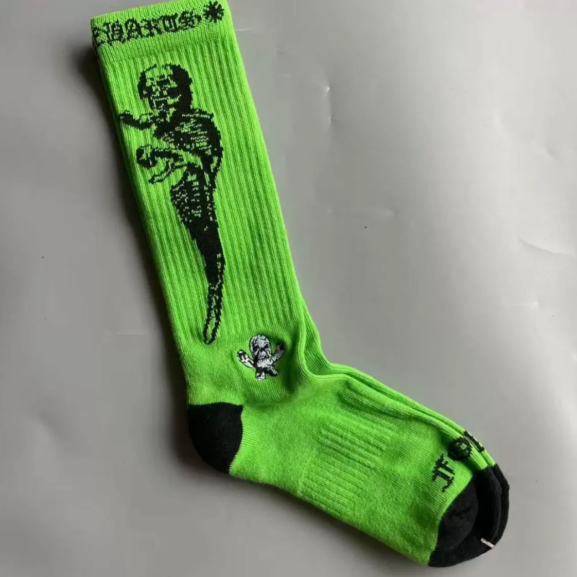 Chrome Heartsのソックス