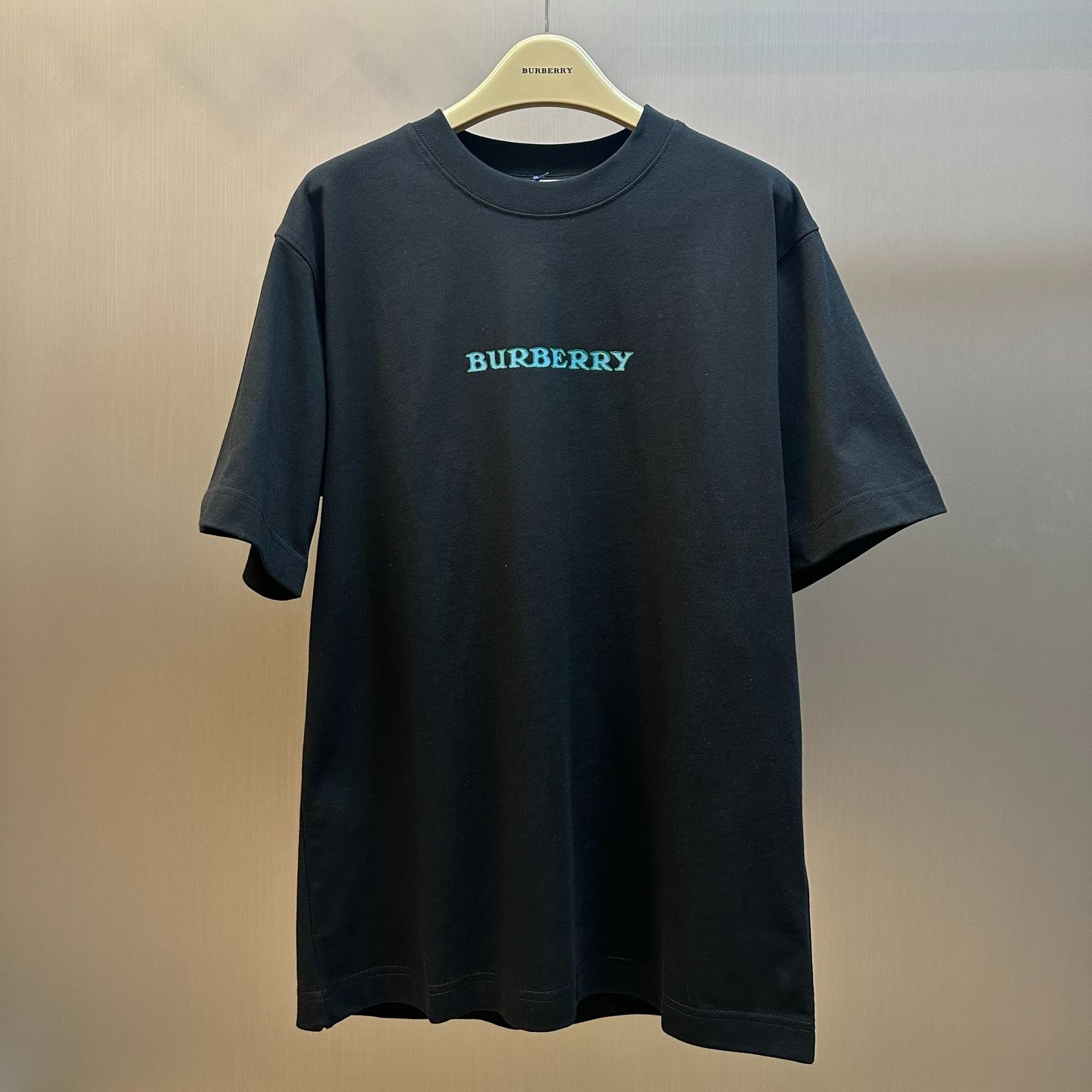 Burberry Heritage Logo Cotton T-Shirt（81280691）