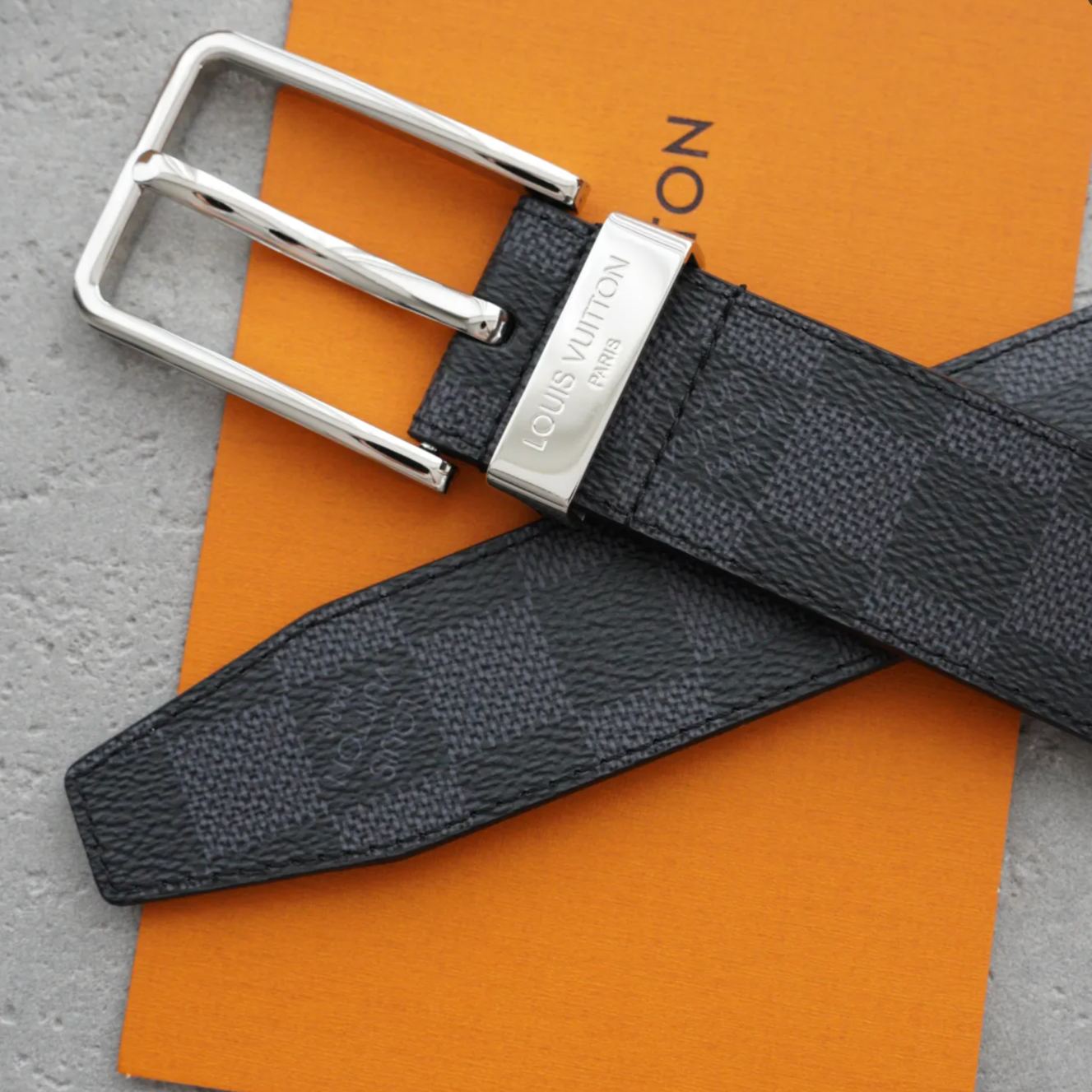 LOUIS VUITTON Louis Vuitton Ceinture Pont Neuf Belt（M9402）