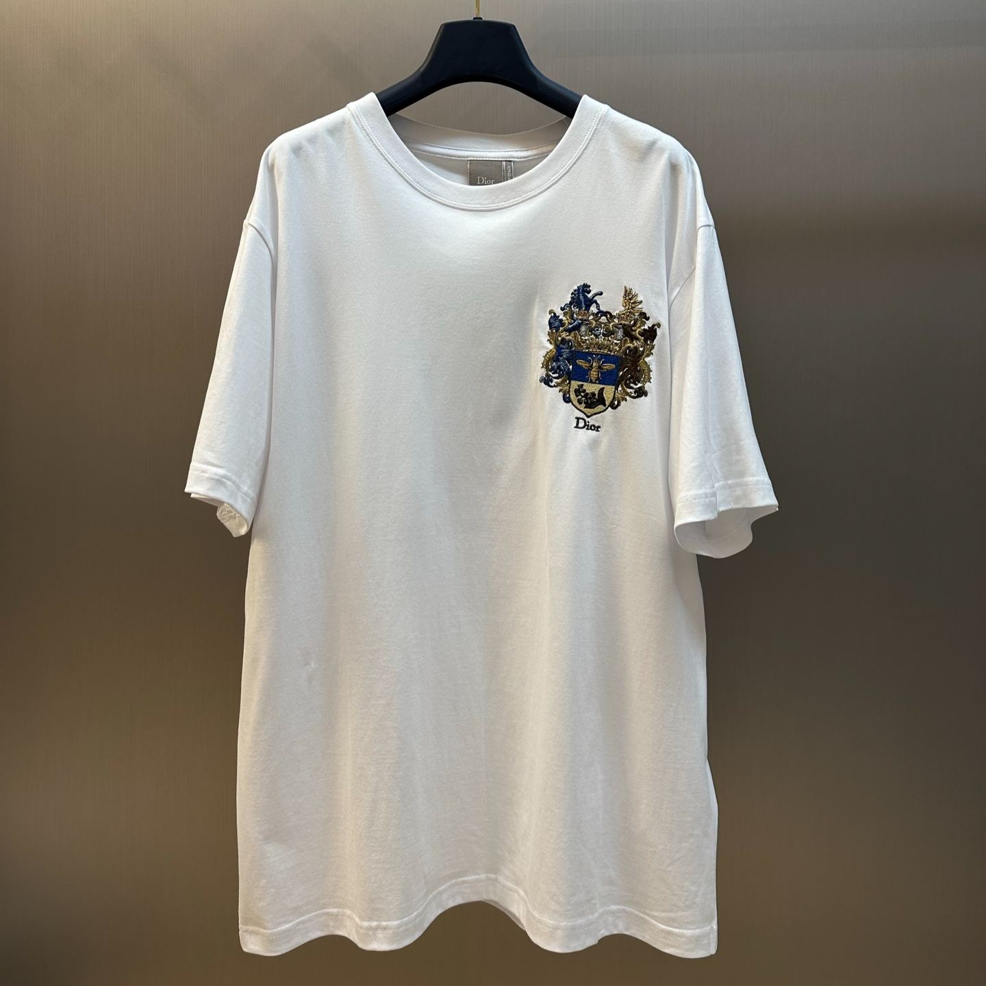 Dior loose fit T-shirt, cotton, Dior Blason graphic embroidery.（693J636A3282_C089）