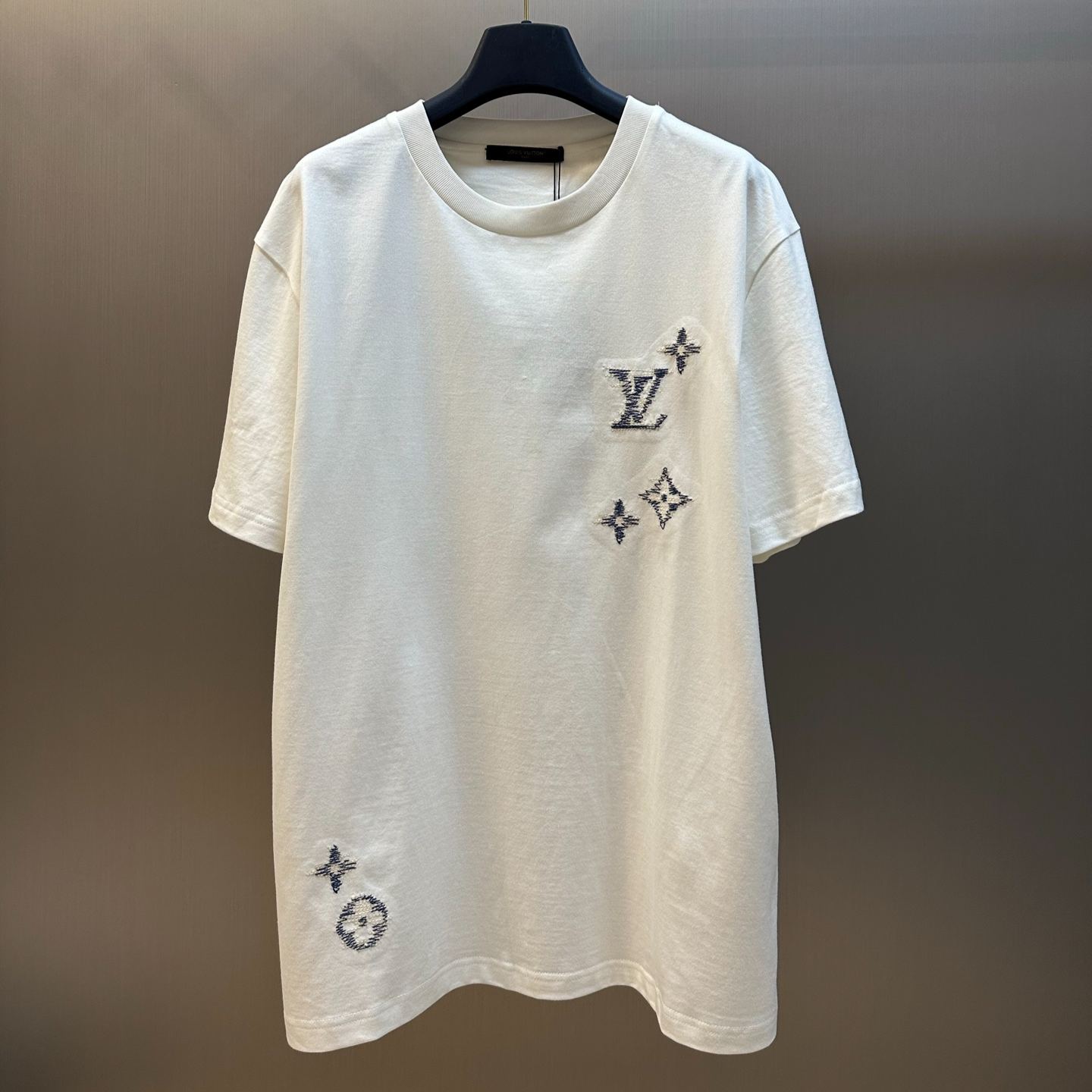 LOUIS VUITTON Embroidered Logo T-shirt（1AK7FZ）