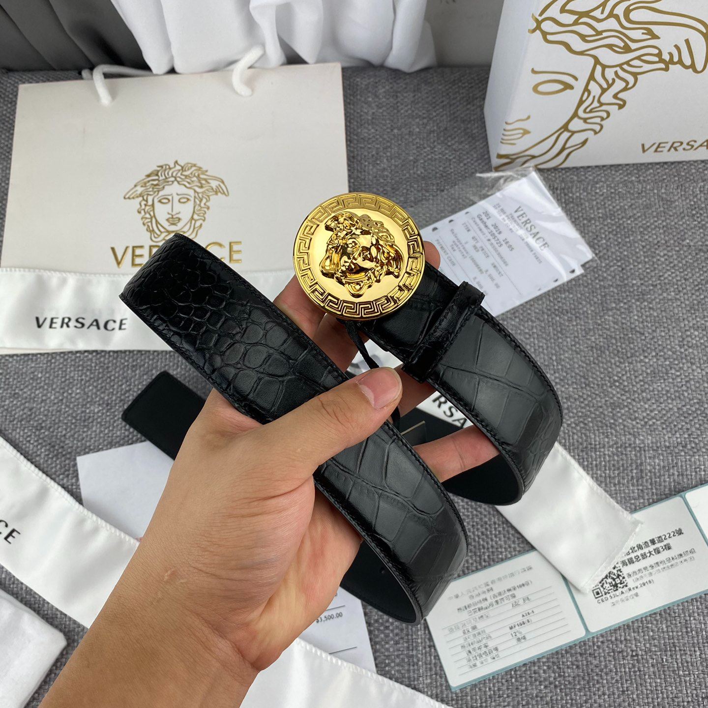 Versace Medusa Coin Crocodile-embossed Leather Belt（DCU6705 1A08777 1111）