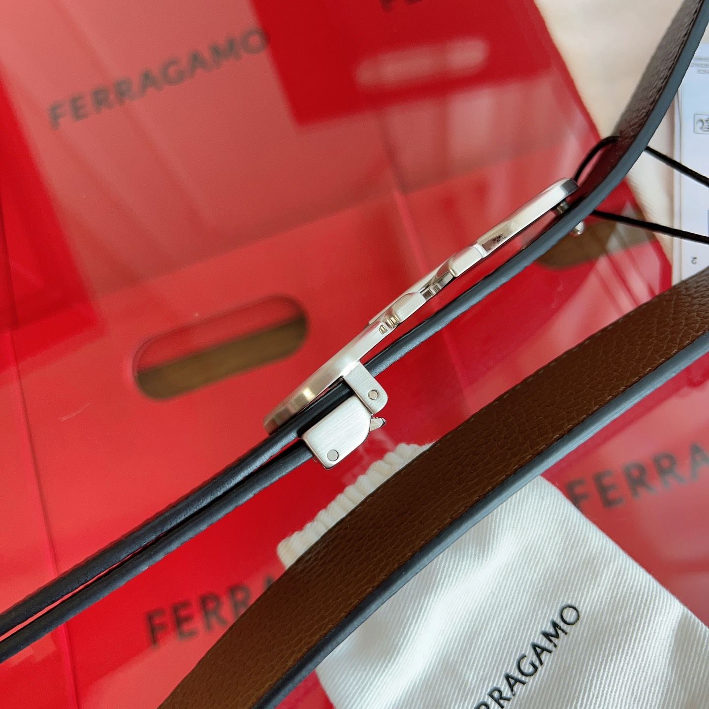  FERRAGAMO reversible and adjustable Gacini belt（705614）