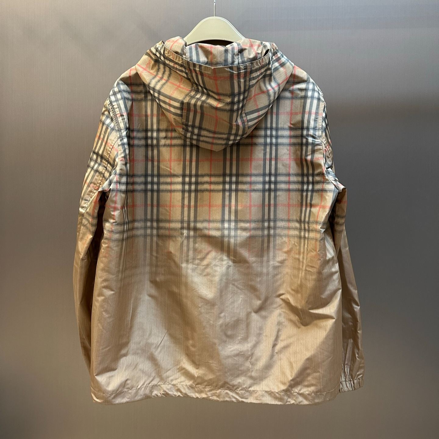 BURBERRY Gradient Check Newport Hooded Jacket（8118831B9368）