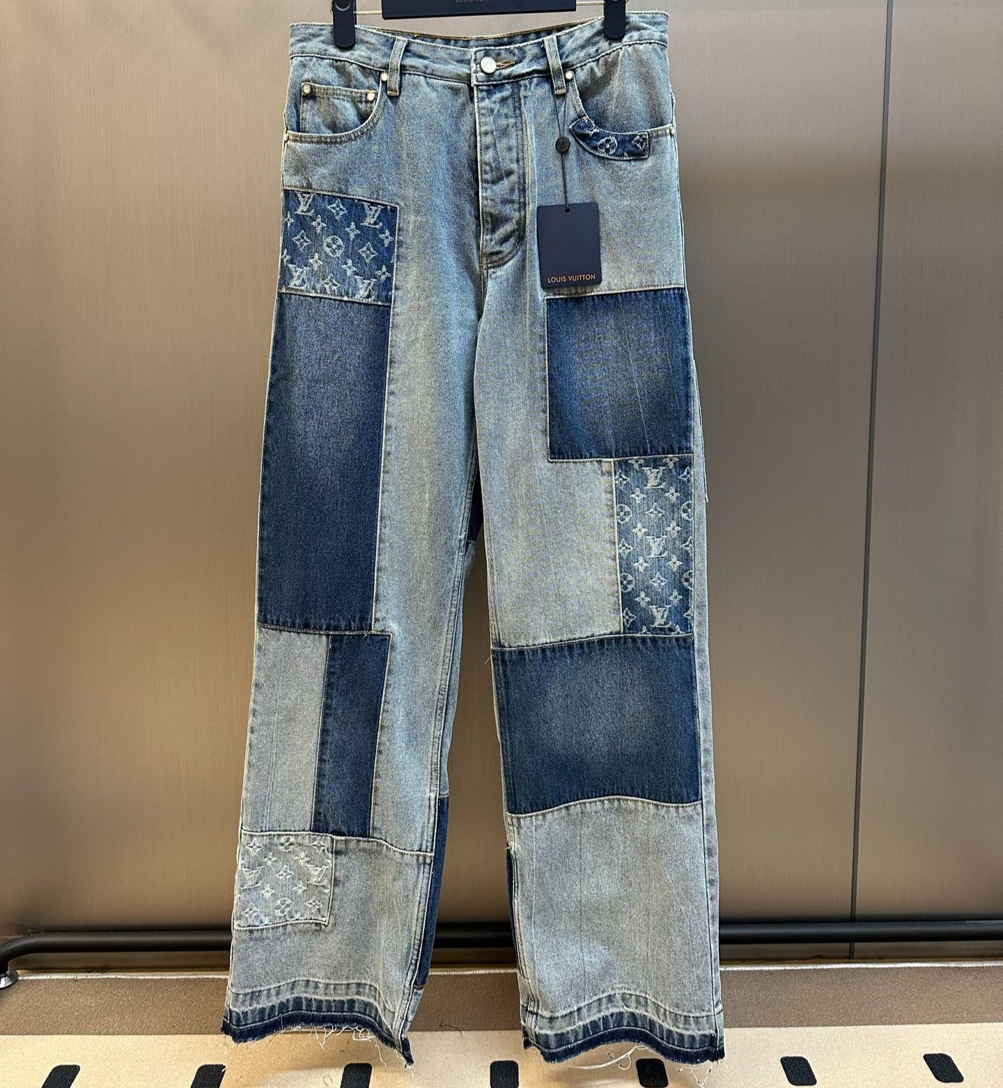 Louis Vuitton Signature Patchwork Denim Pants（1AKCON）