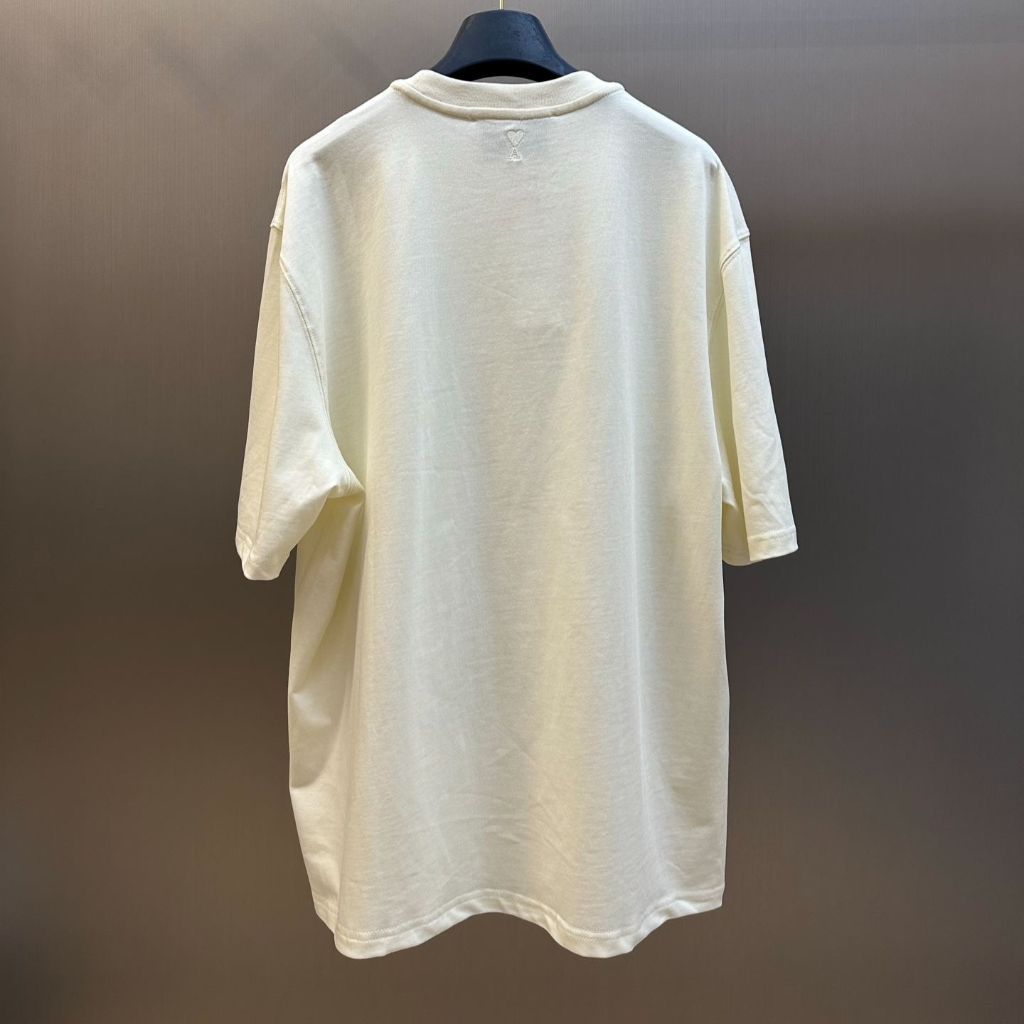 Ami Paris Men's White Scarf Detail T-Shirt Short Sleeves Crew Neck（UTS395726）