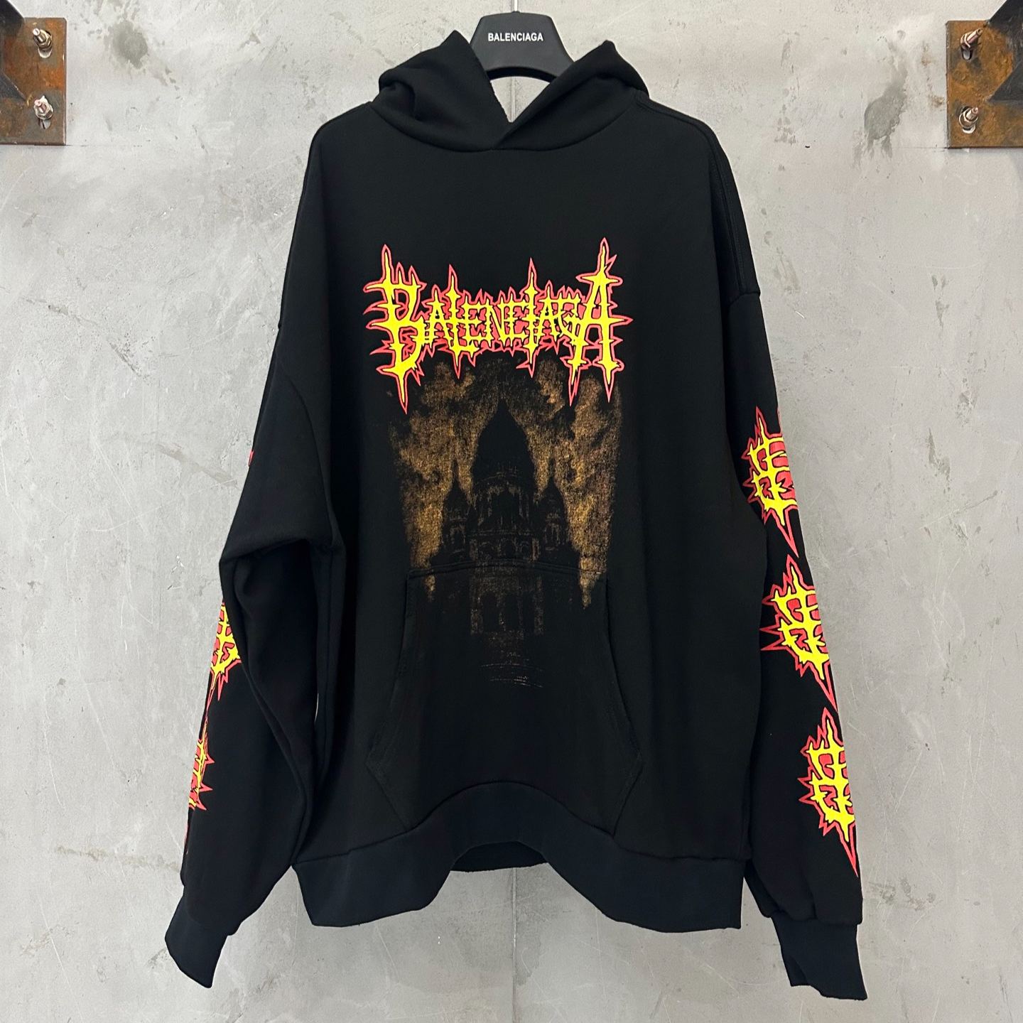Balenciaga sacré cœur mid-length hoodie (851238TUVL21000）