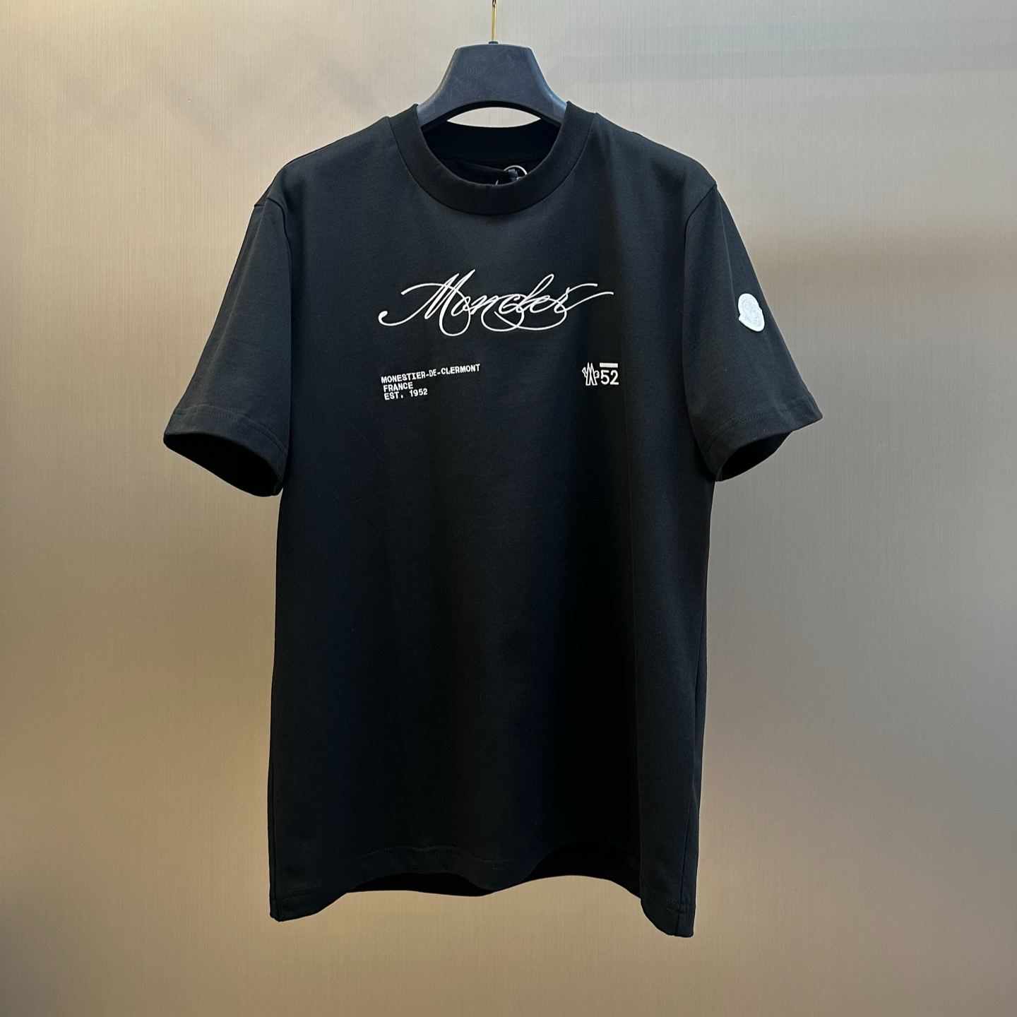 Moncler Cotton crew neck t-shirt with embroidered logo（K20938C0000589AJS00A）