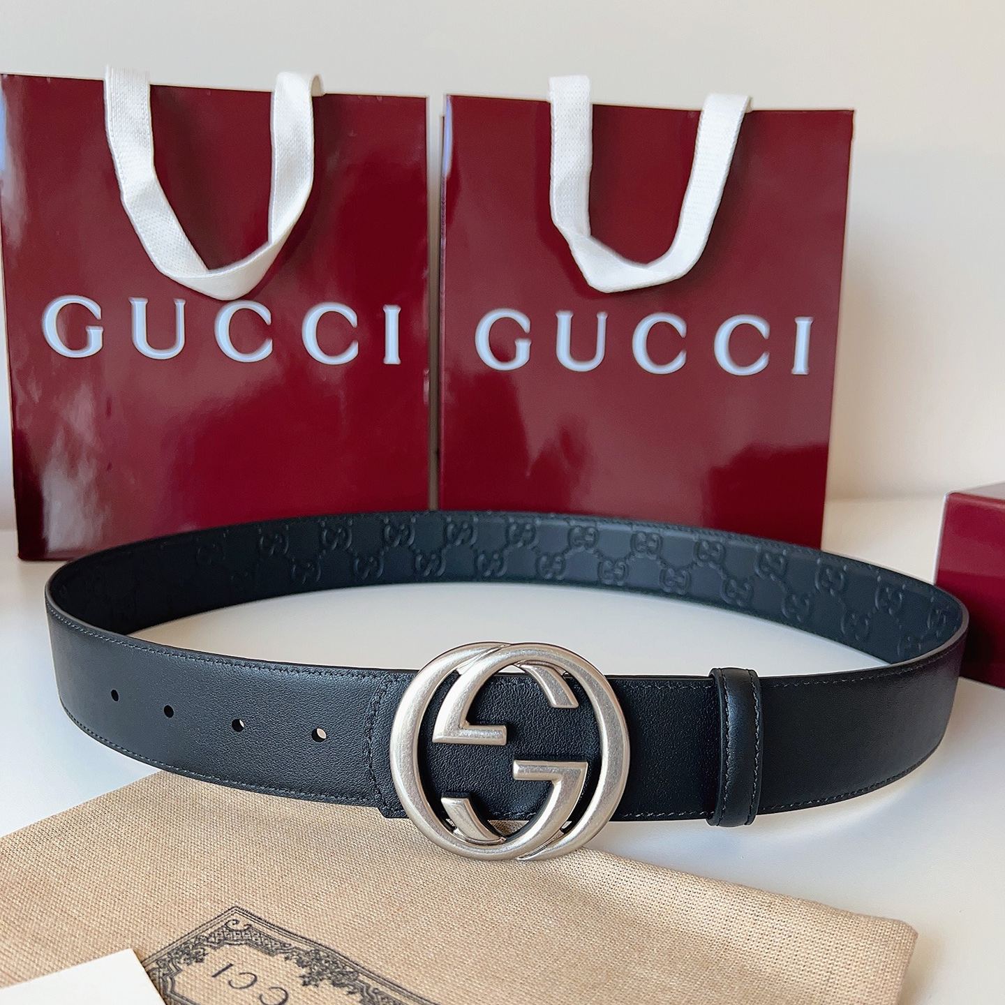 Gucci reversible leather belt with interlocking G buckle-4cm（‎849862 AAFDV 1000）