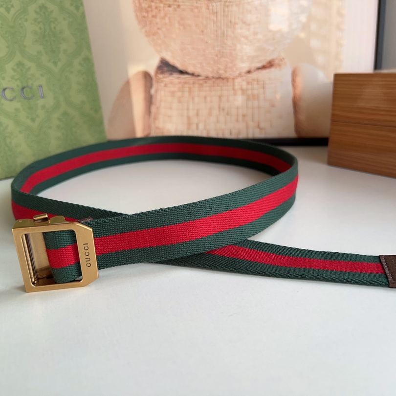 Gucci Striped Webbing Belt 'Red/Green'（‎700339 HE2VT 8742）