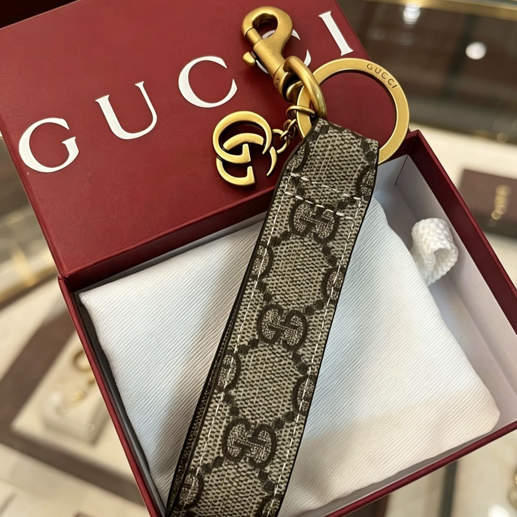 Gucci keychain（ ‎817017 JAAH4 8766）