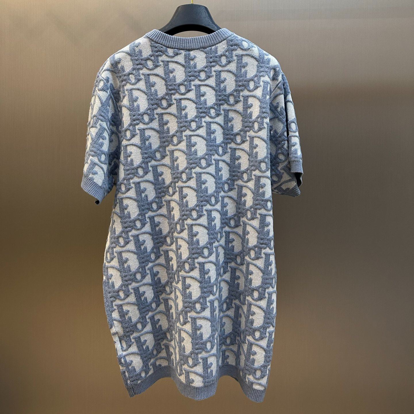 Dior T-shirt (Regular fit)（693M619A7040_C575）