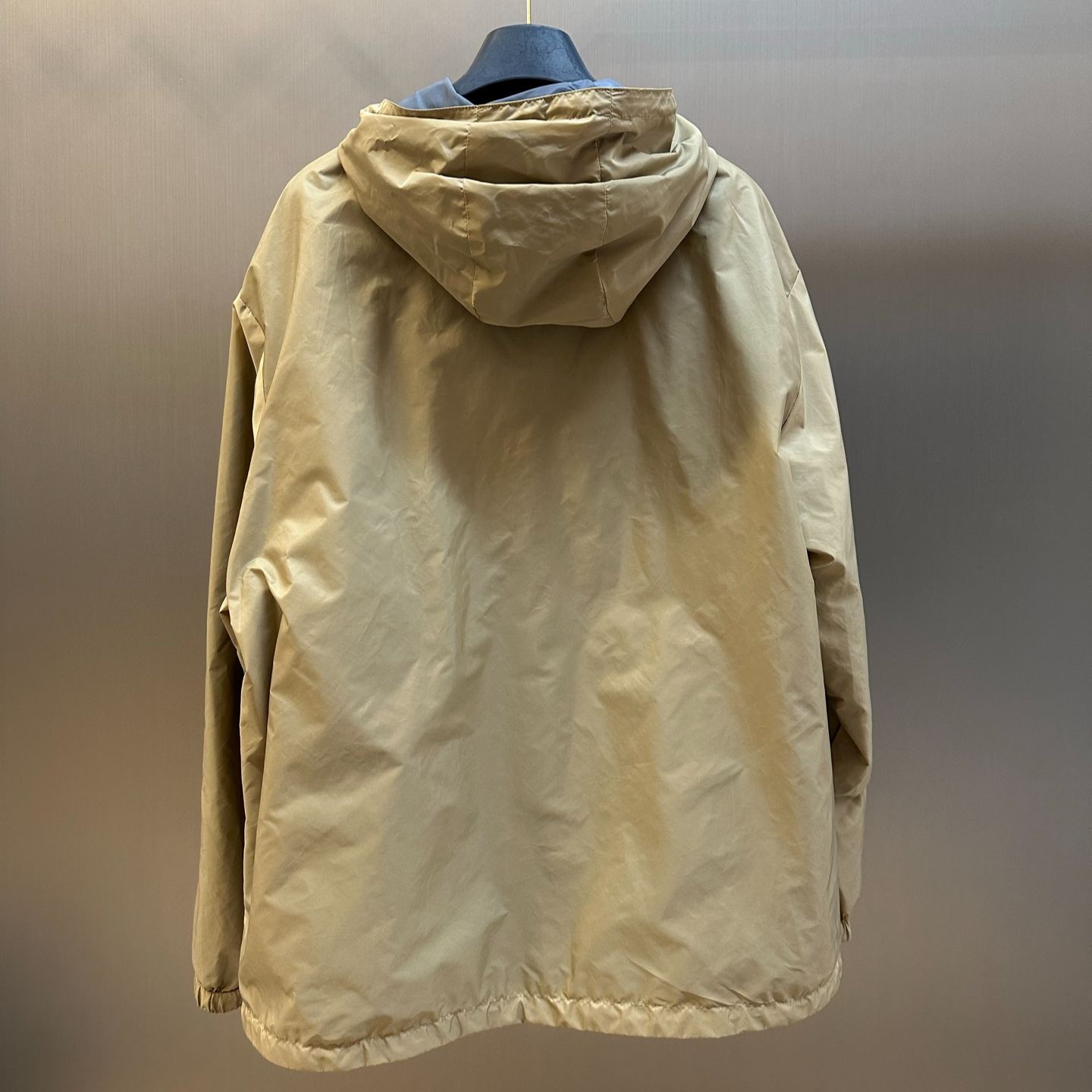 Prada Reversible Re-Nylon Down Jacket(SGD108-1WQ9-F05JX-S-OOO）