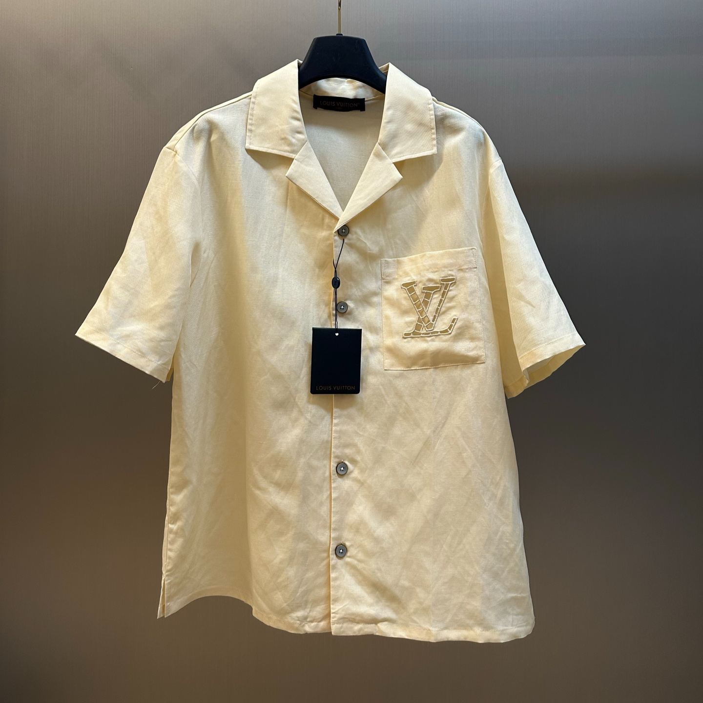 Louis Vuitton embroidered short-sleeved shirt（1AKCTS）