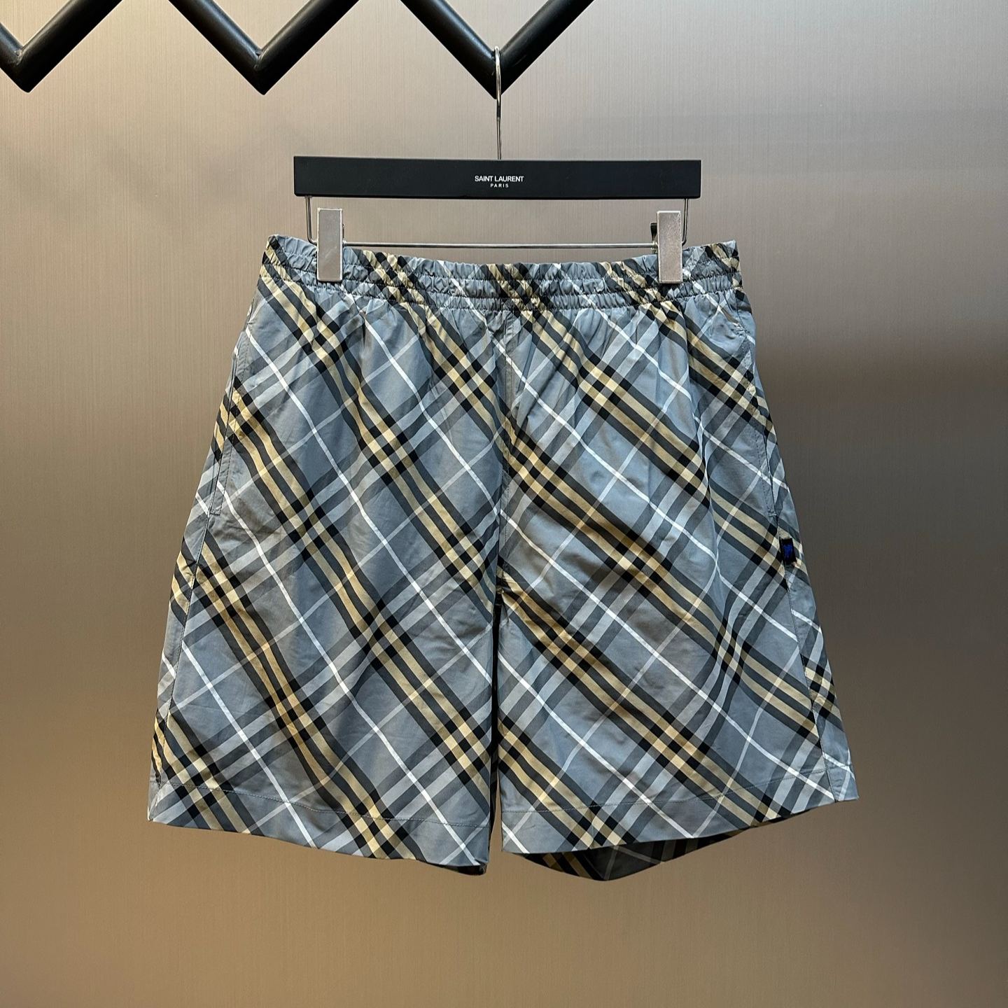 Burberry Check Swim Shorts in Wave blue（81213761）