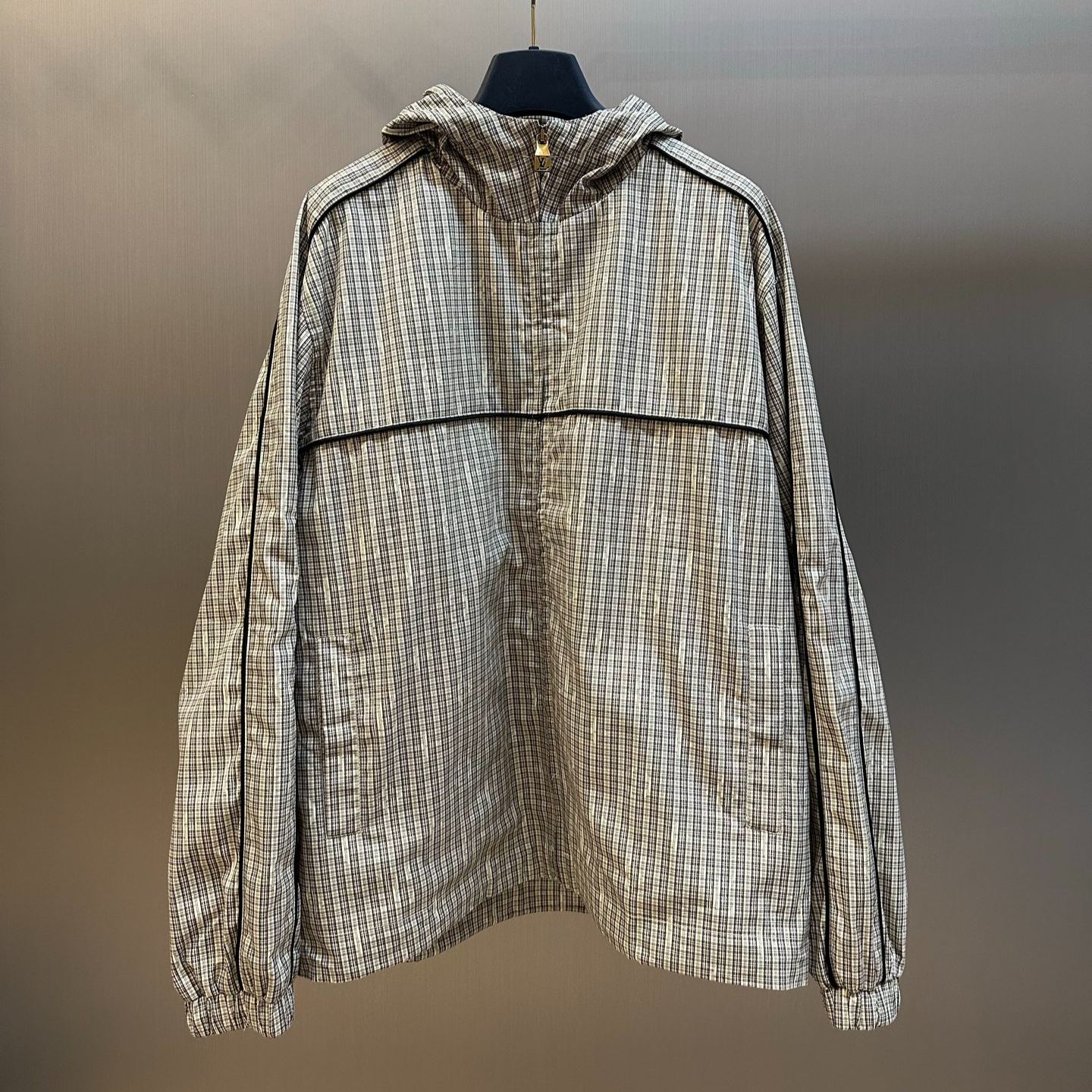 Louis Vuitton MONOGRAM Check Windproof Jacket（1AK6KH）
