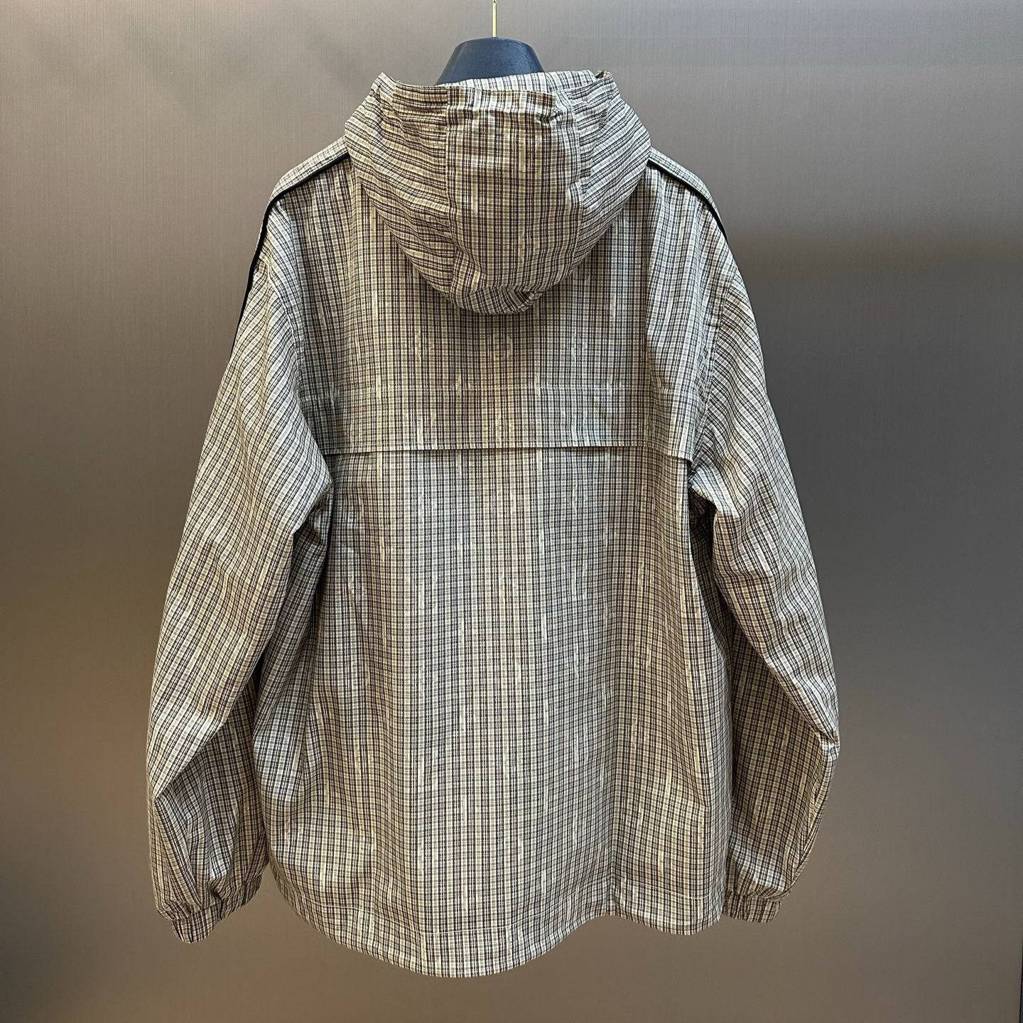 Louis Vuitton MONOGRAM Check Windproof Jacket（1AK6KH）