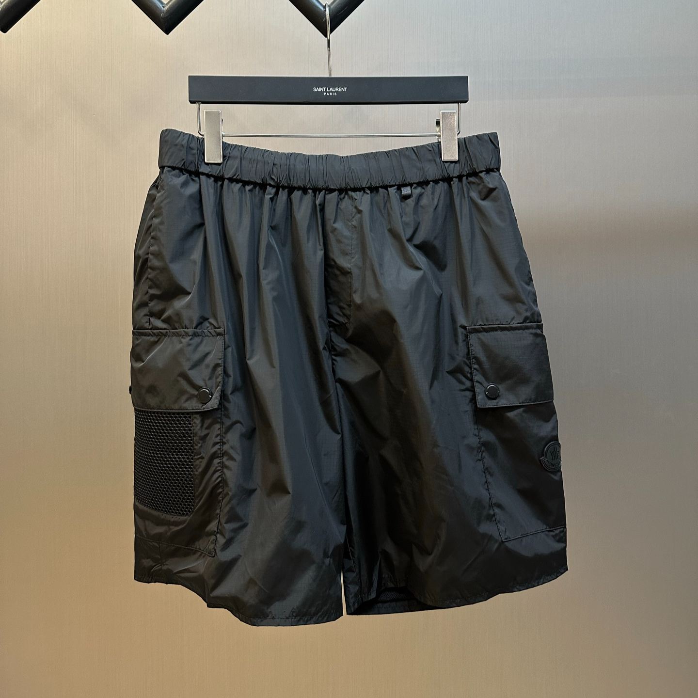 MONCLER Cargo Shorts（L10912B00003598AS999）