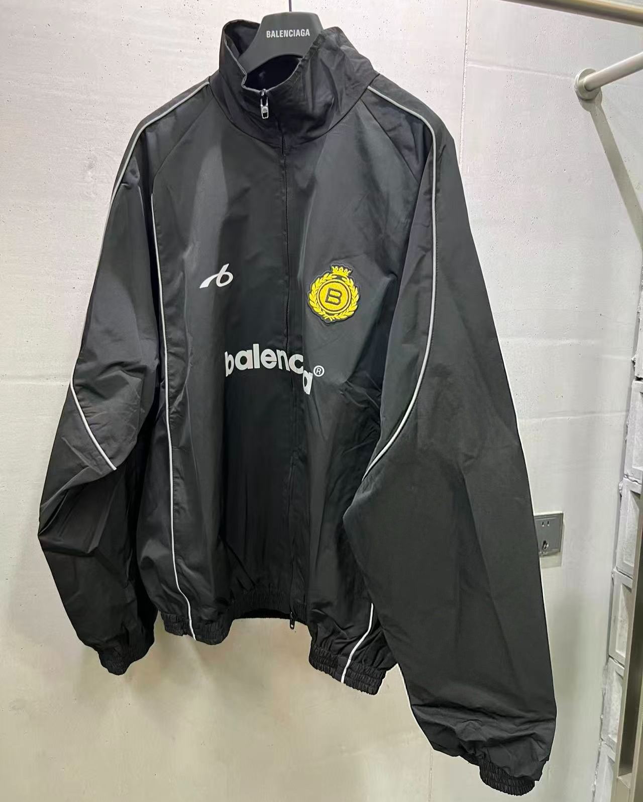 BALENCIAGA Soccer tracksuit jacket (A003GGTPQ381000）