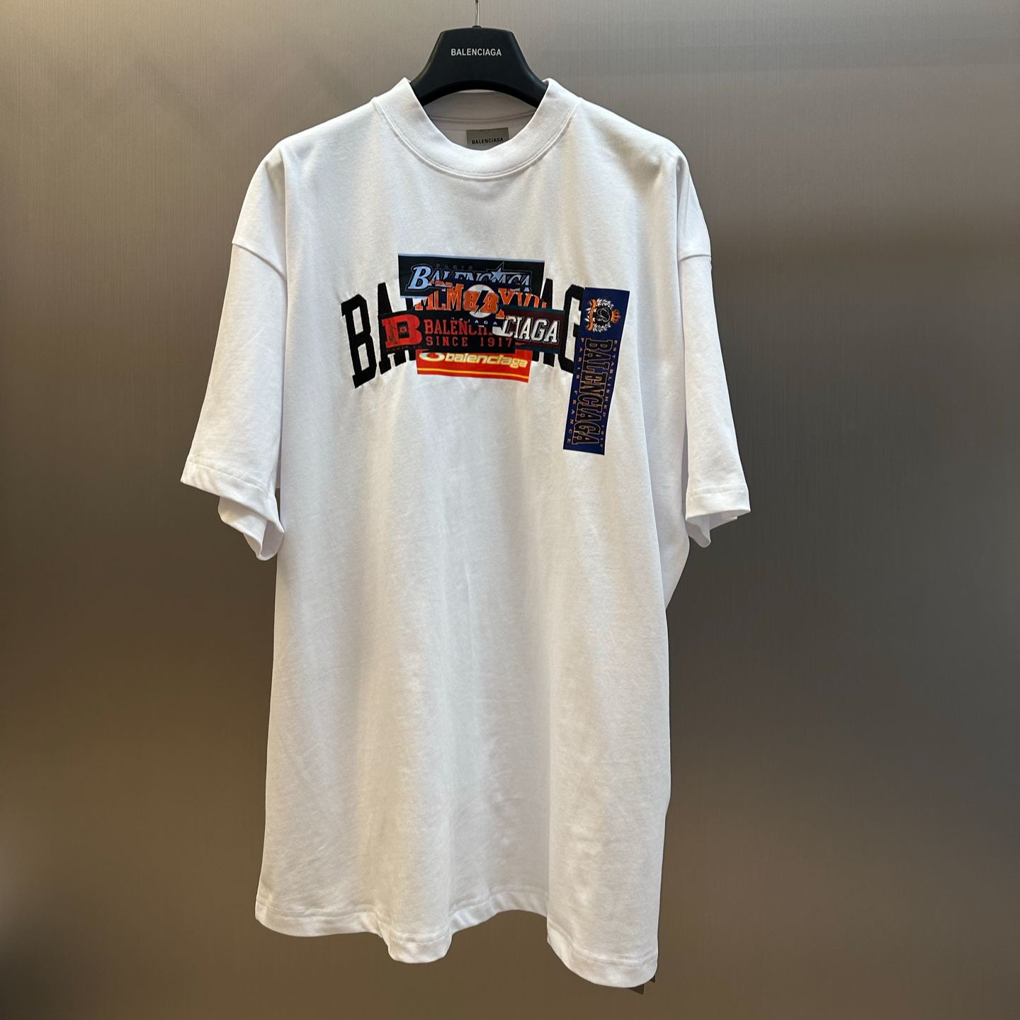 Balenciaga Bumper Stickers Boxy T-shirt（764235TUVS31000）