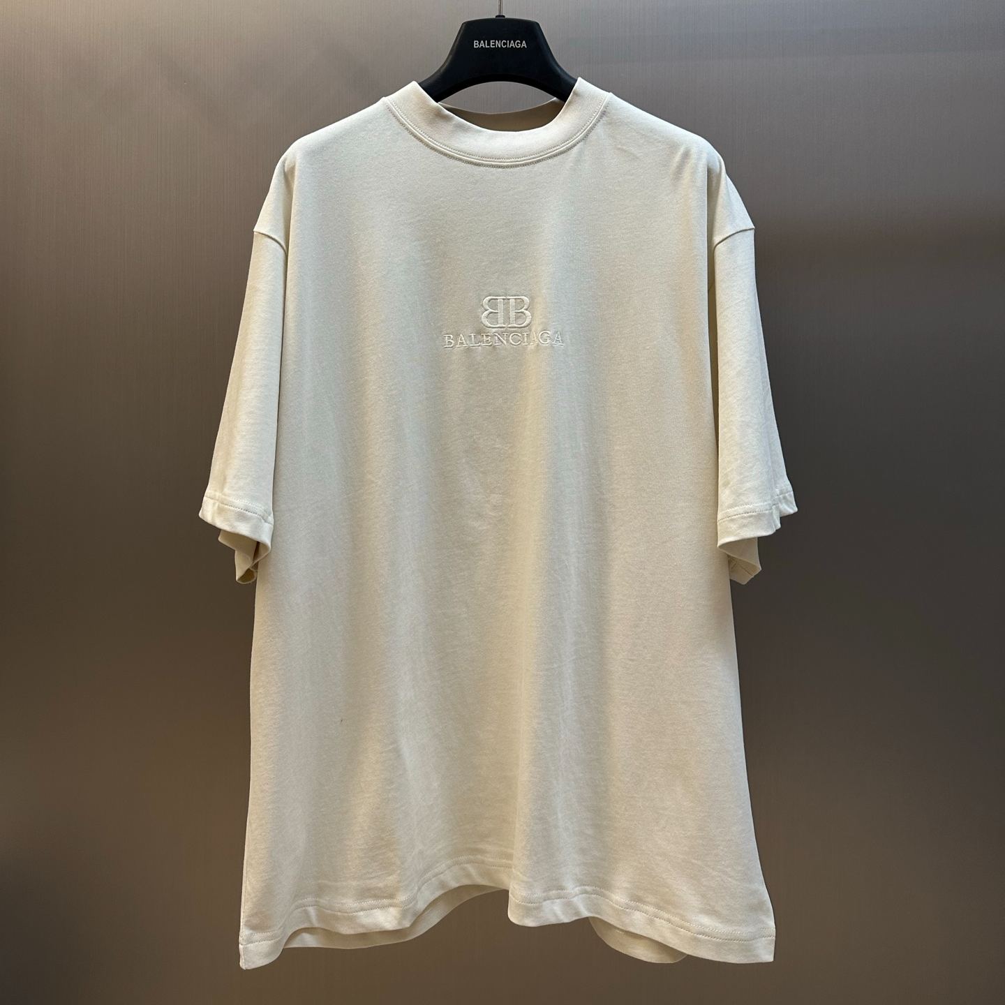 BALENCIAGA Classic Double-B Embroidered Short-Sleeve T-Shirt（764235TQVS82020）