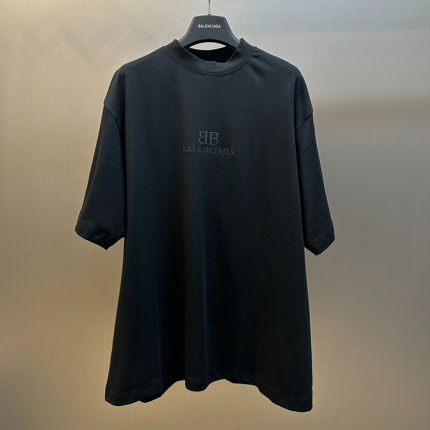 BALENCIAGA Classic Double-B Embroidered Short-Sleeve T-Shirt（764235TQVS82020）