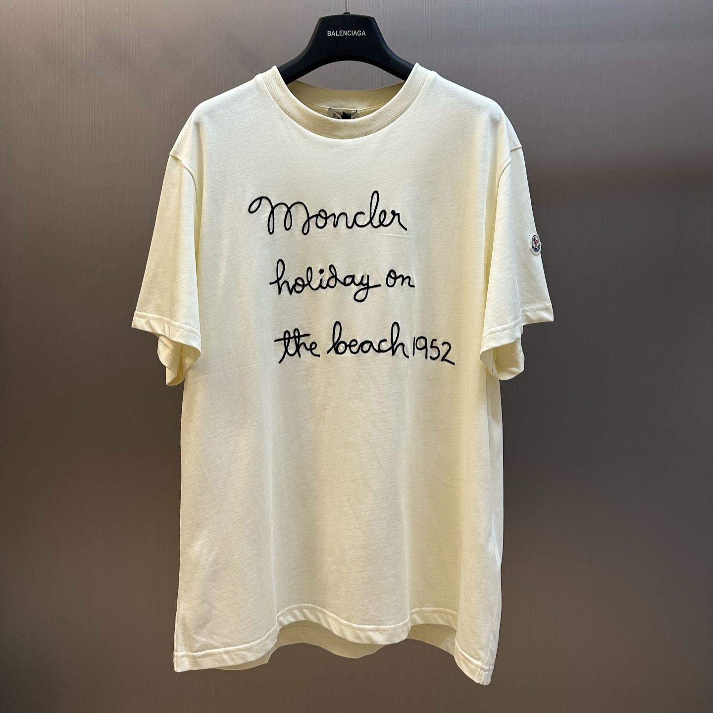 Moncler embroidered logo T-shirt（L10918C0005389B8U）