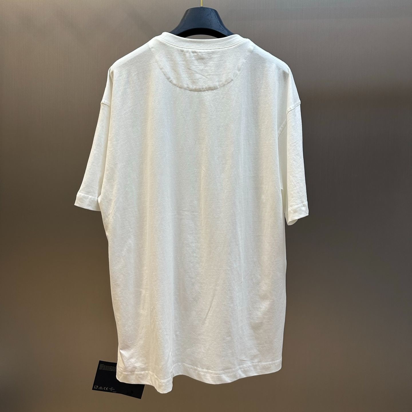 Prada Logo-patch cotton T-shirt (UJN852_13CC_F0002_S_232）