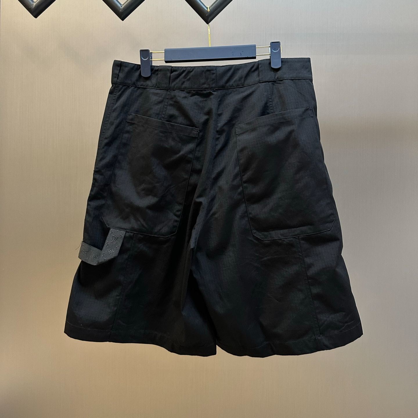 Louis Vuitton Cotton Ripstop Cargo Shorts（1AJR53）