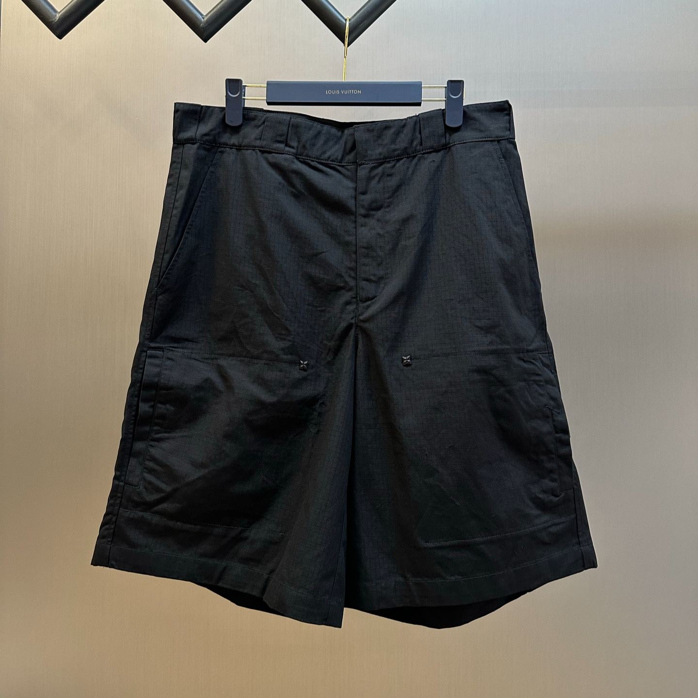  Louis Vuitton Cotton Ripstop Cargo Shorts（1AJR53）