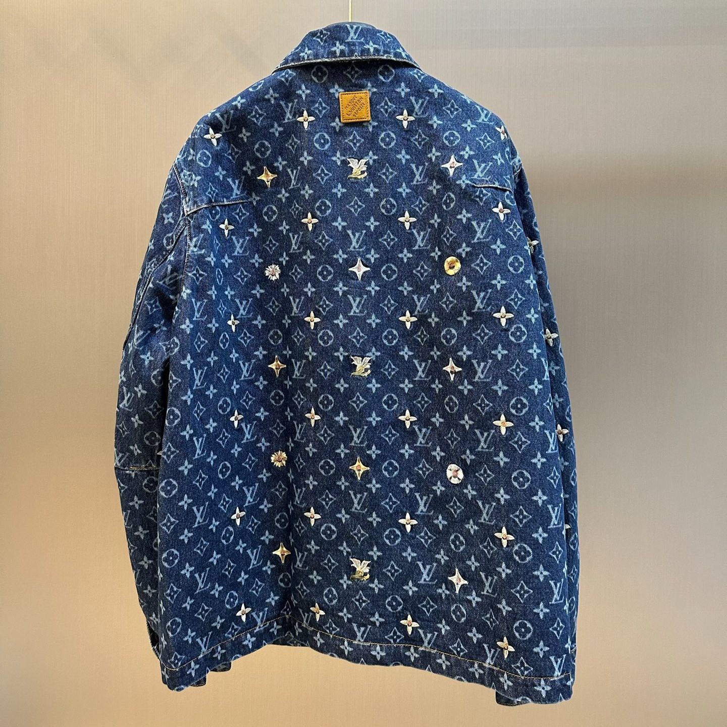 Louis Vuitton Monogram Embroidery Denim Overshirt（1AJRNV)