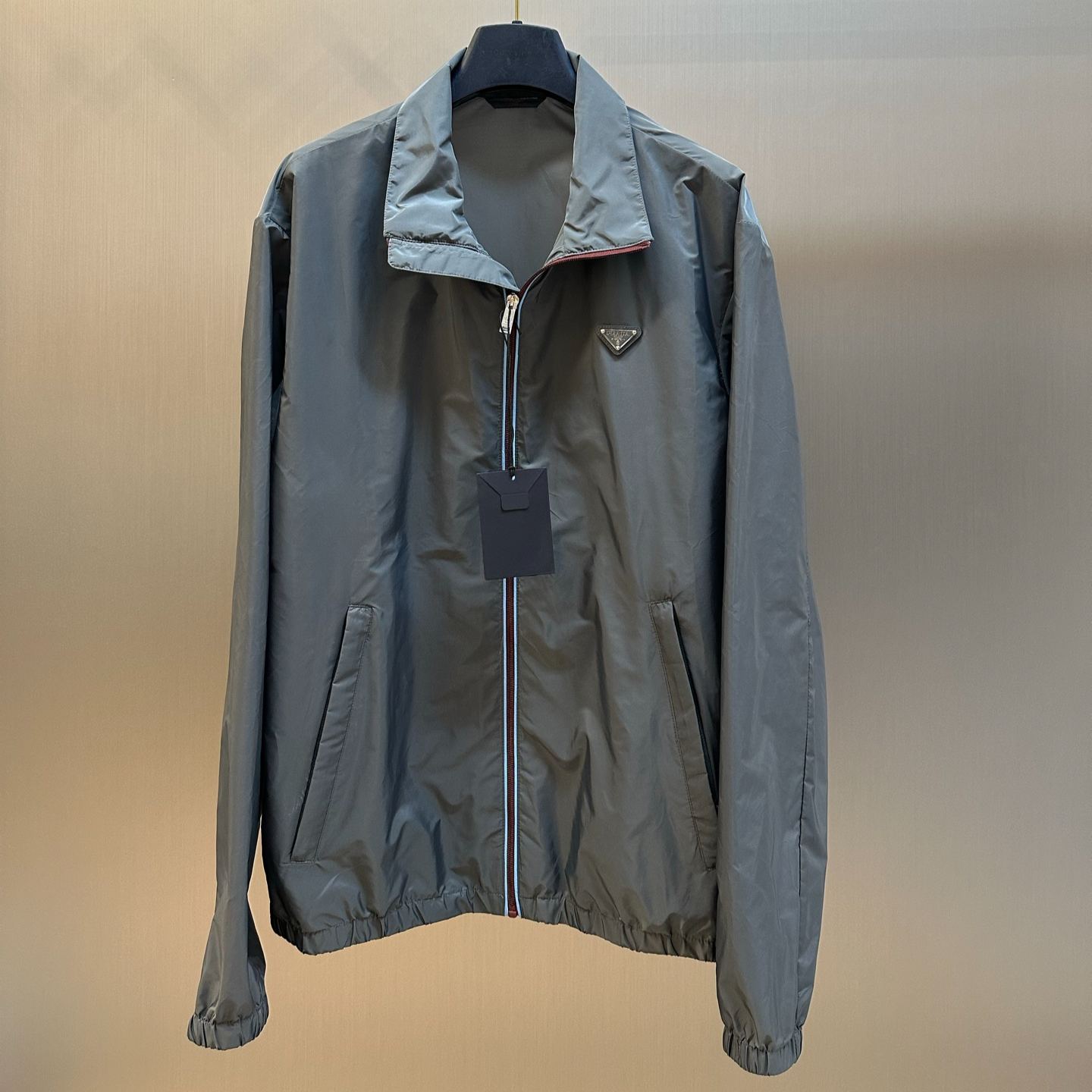 Prada Re-Nylon jacket (SGD130_1WQ9_F0V18_S_OOO）