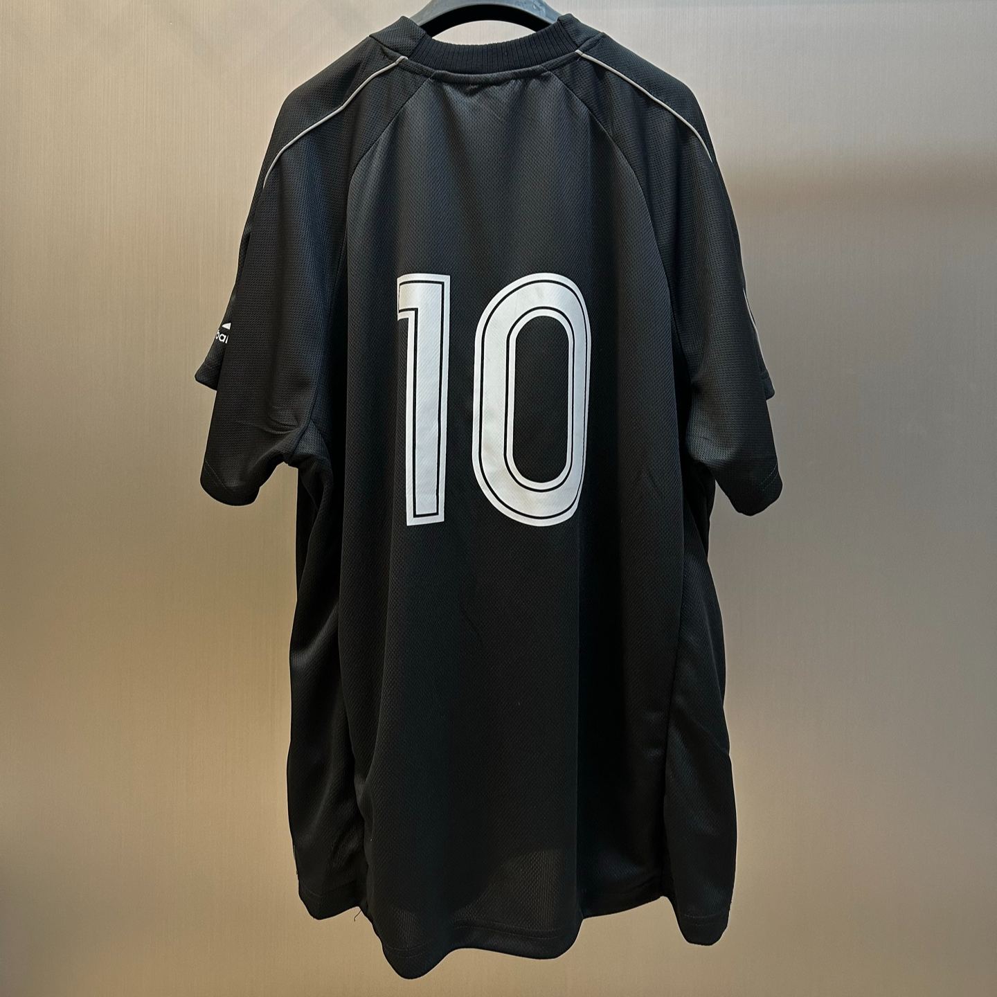 BALENCIAGA Soccer Oversized T-Shirt（A003GLTUVZ71000）