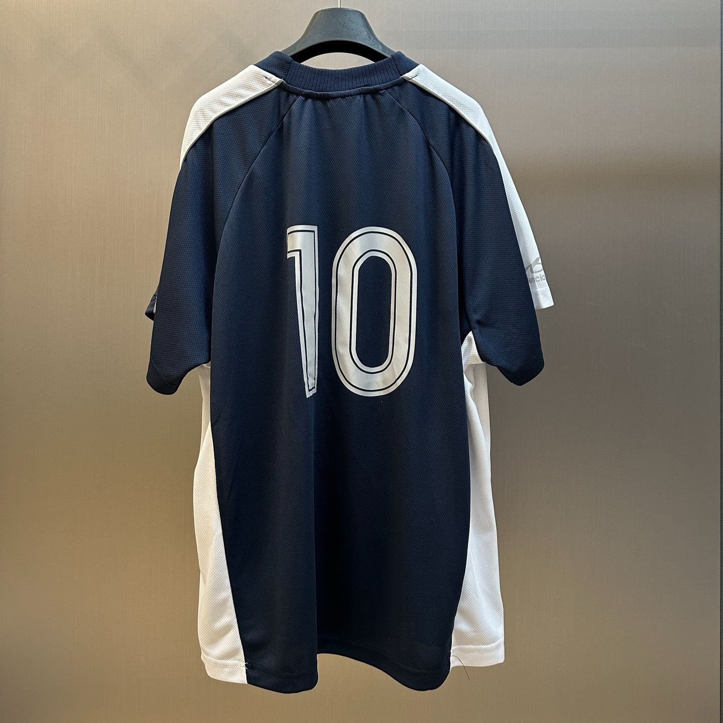BALENCIAGA Soccer Oversized T-Shirt（A003GLTUVZ71000）