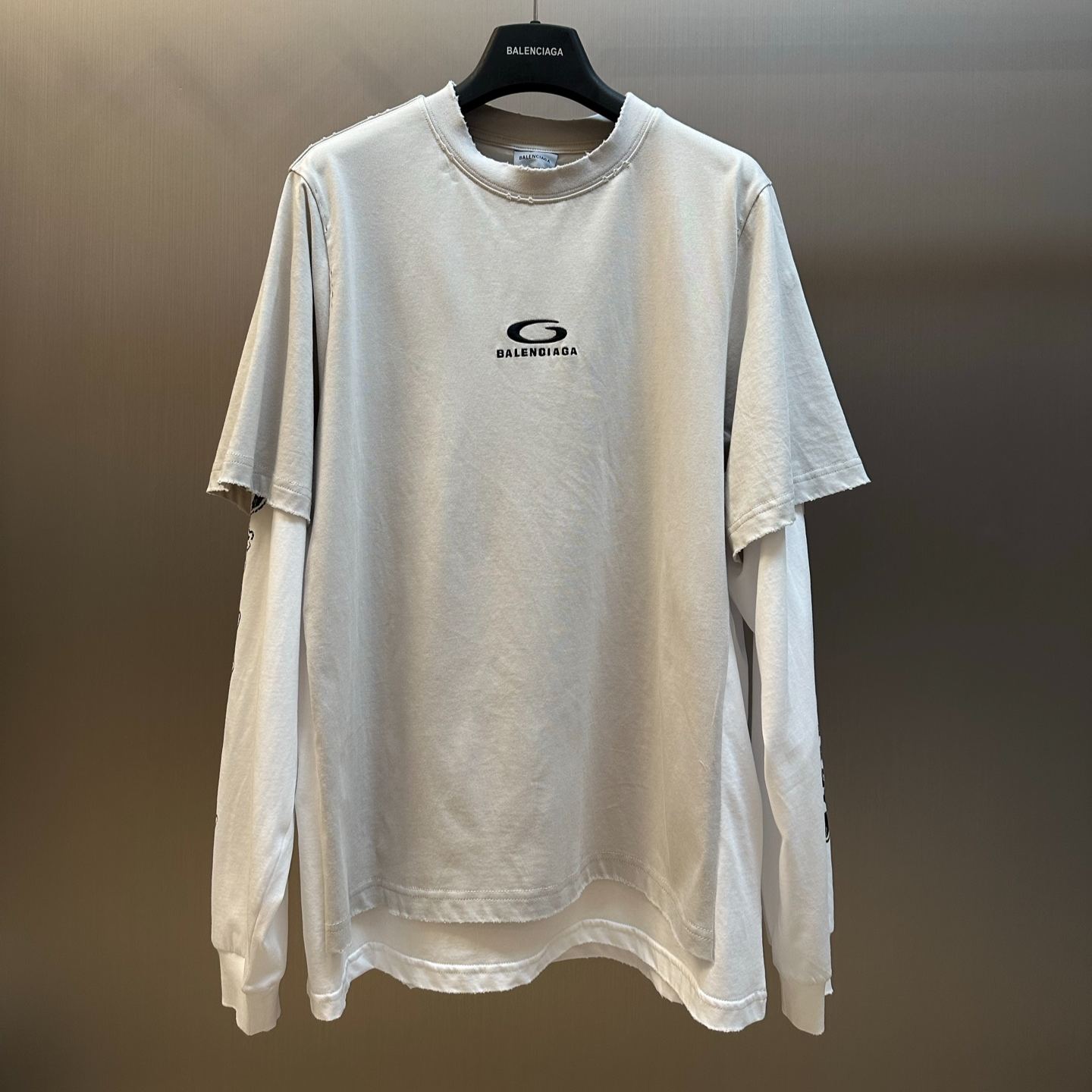 Balenciaga Hybrid Double T-shirt for men in light grey/white (871497TUVD51410）