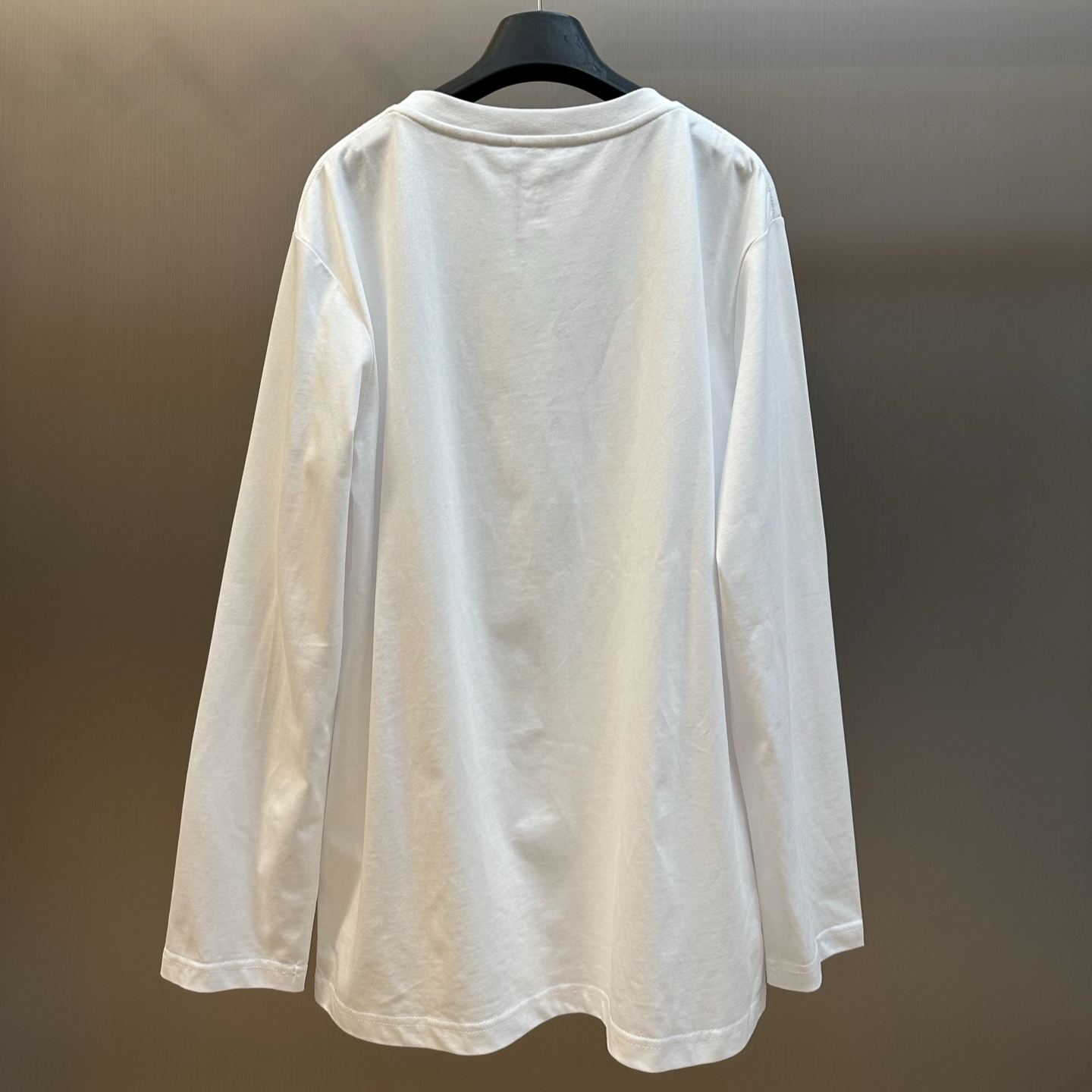 CELINE LONG-SLEEVED T-SHIRT IN COTTON JERSEY (RX0TG1242.01OB）