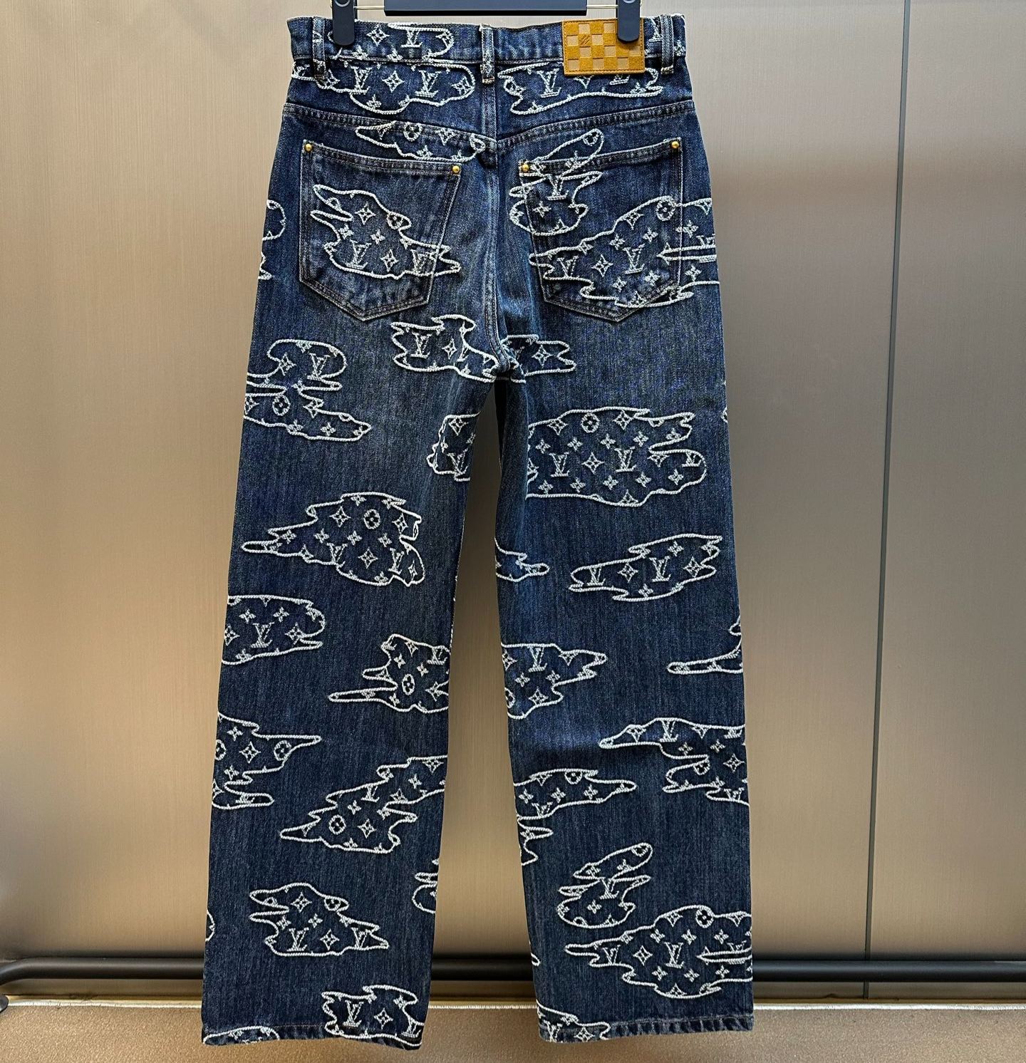 Louis Vuitton Monogram Denim Skate Pants（1AILUU）